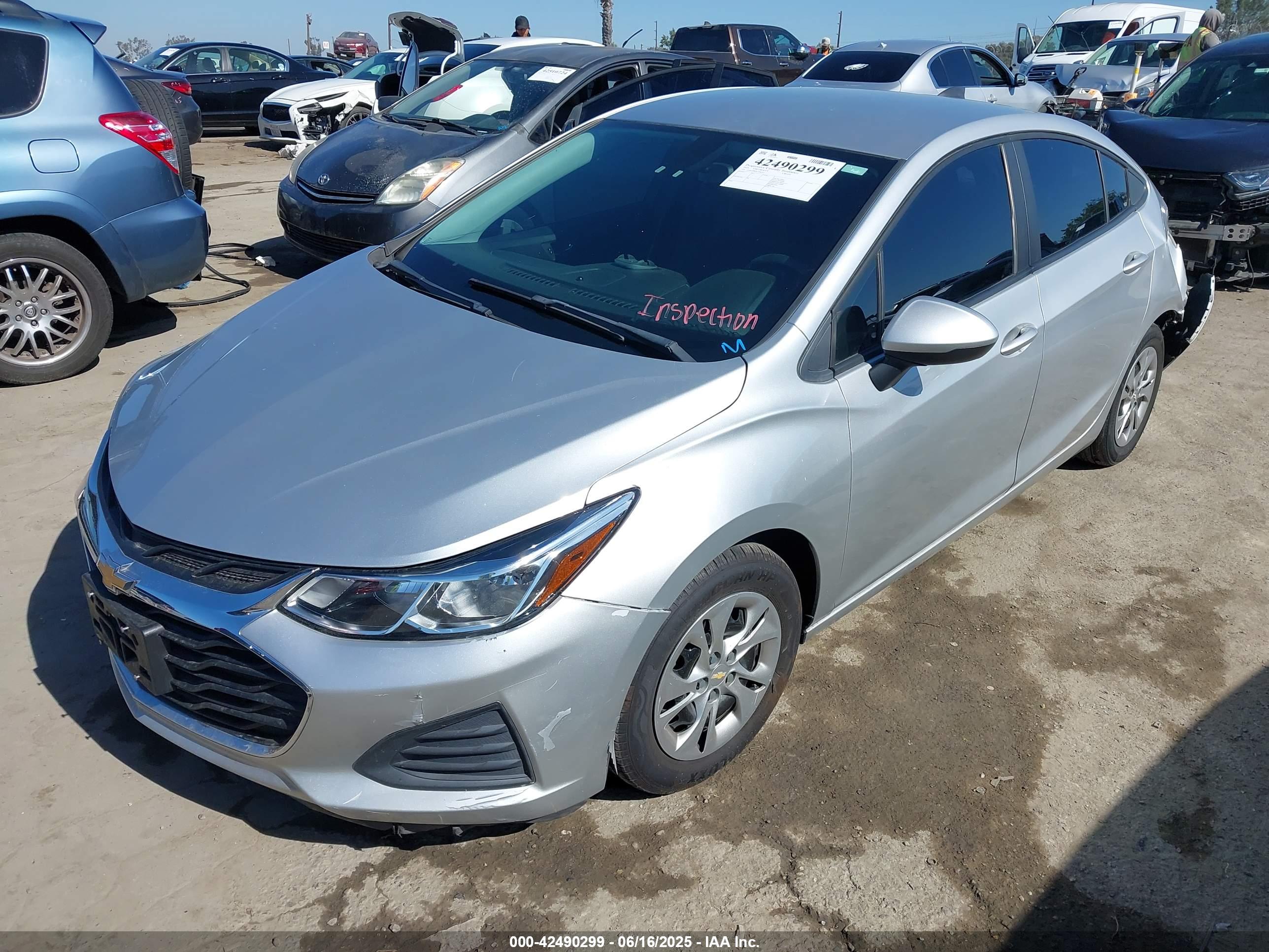 CHEVROLET CRUZE image 2