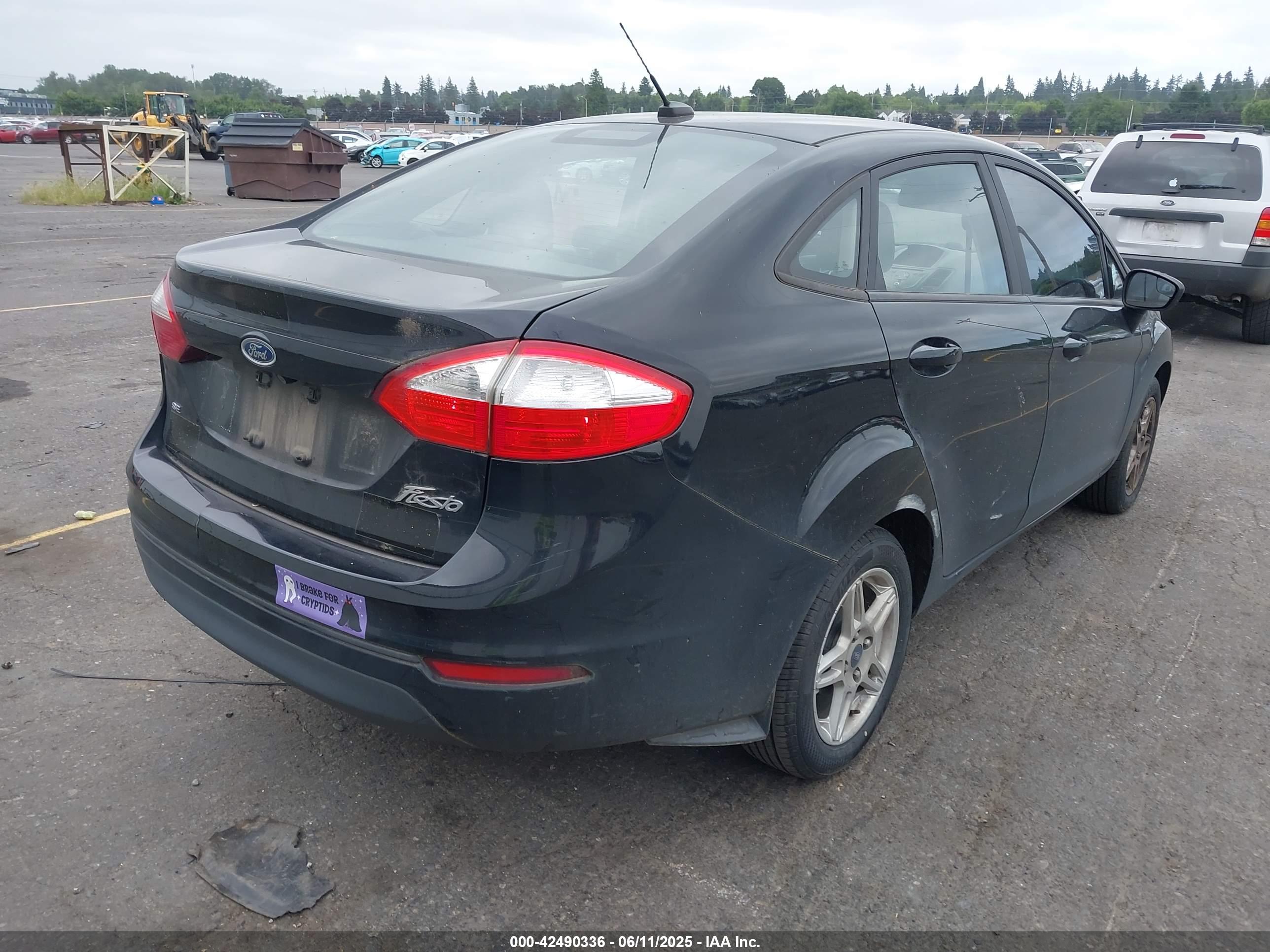 FORD FIESTA image 4
