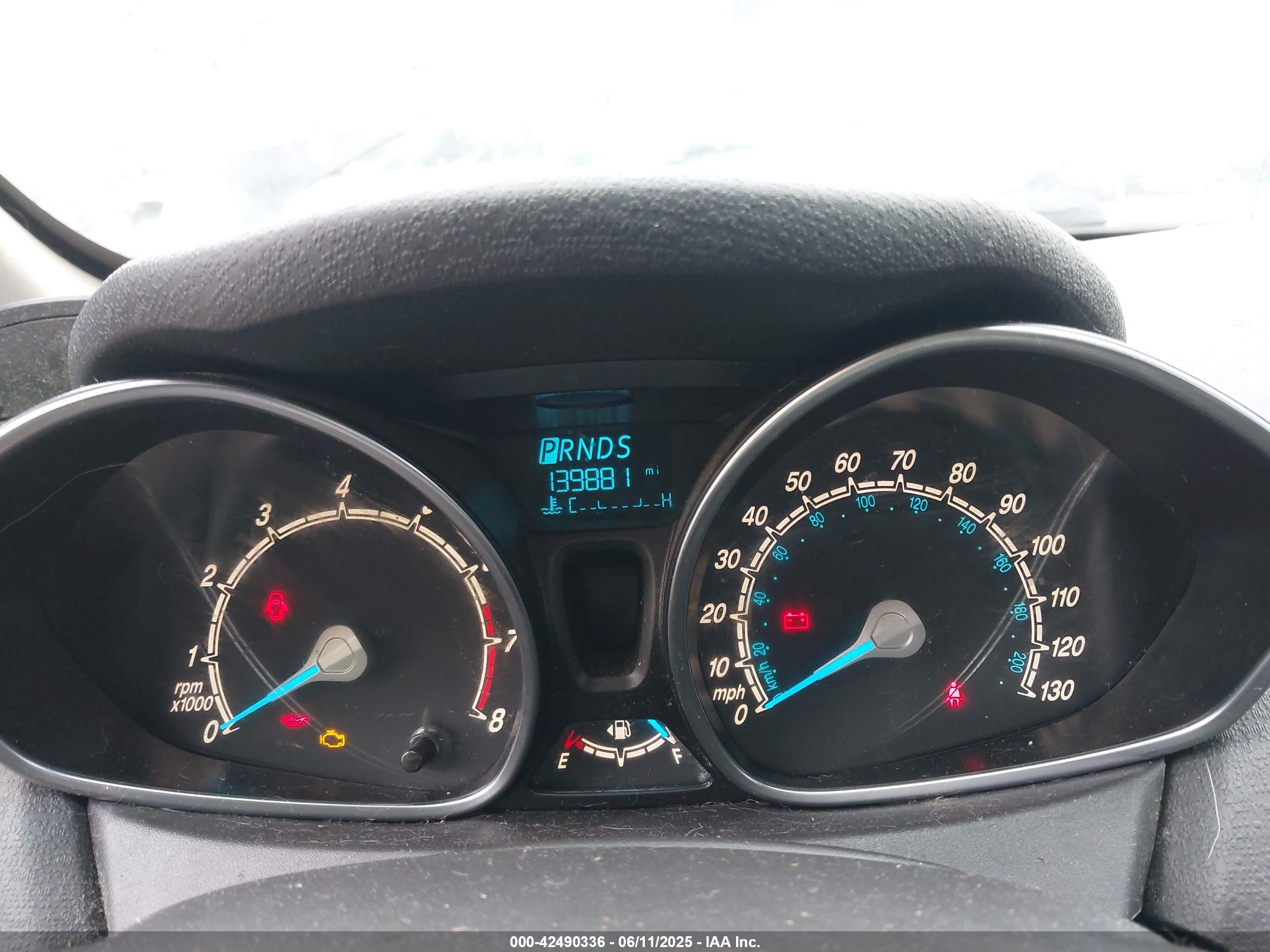 FORD FIESTA image 7