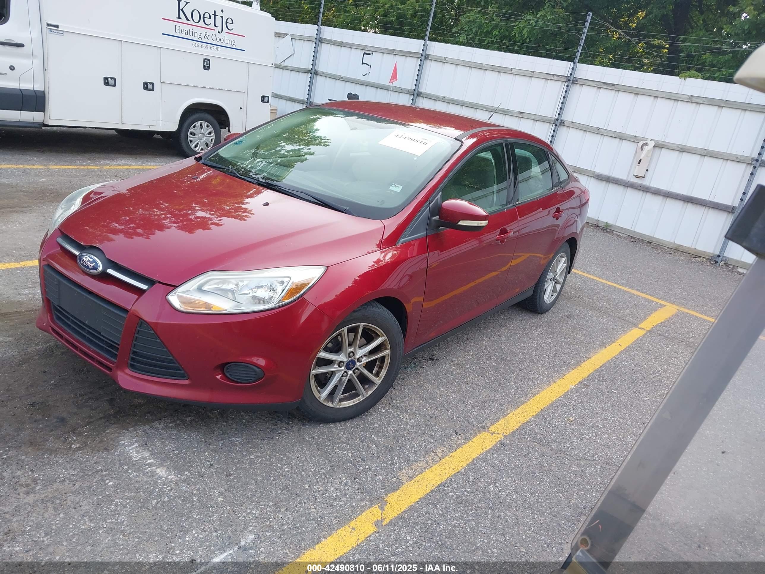 FORD FOCUS image 2
