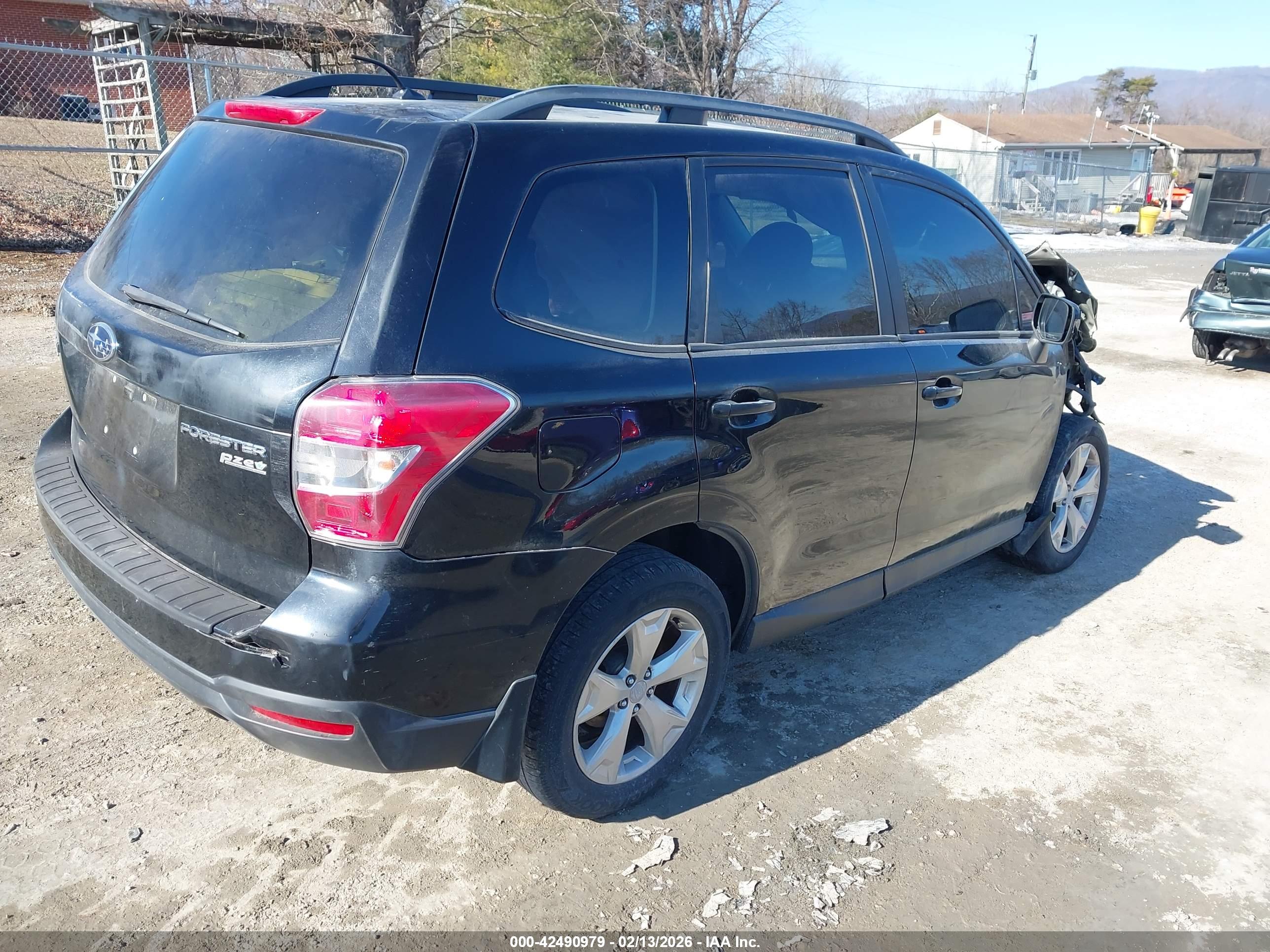 SUBARU FORESTER image 4