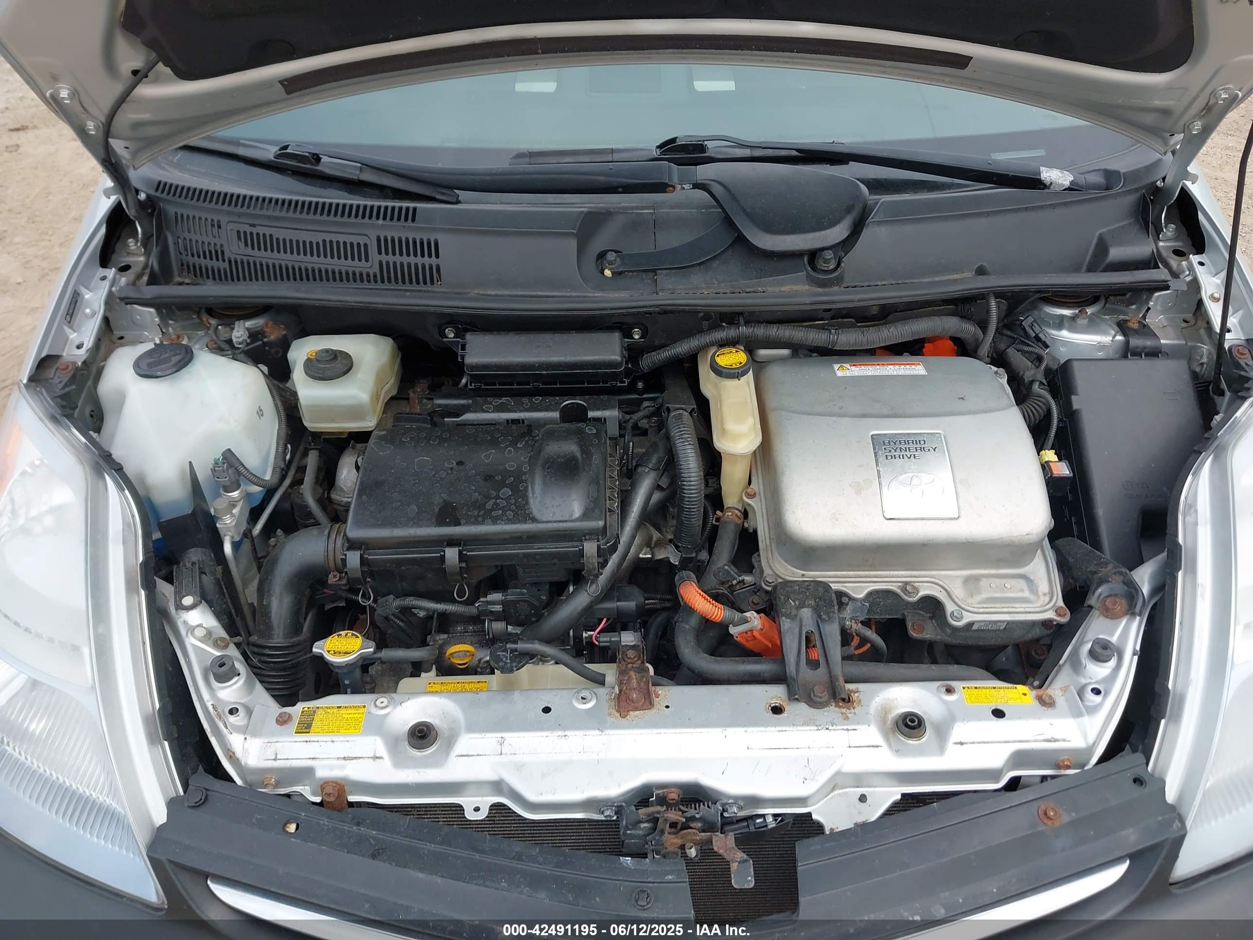 TOYOTA PRIUS image 10