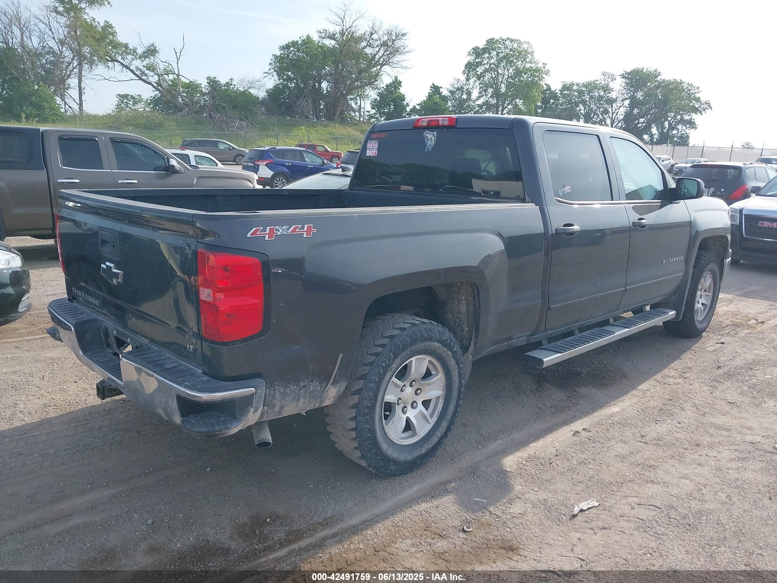 CHEVROLET SILVERADO image 4