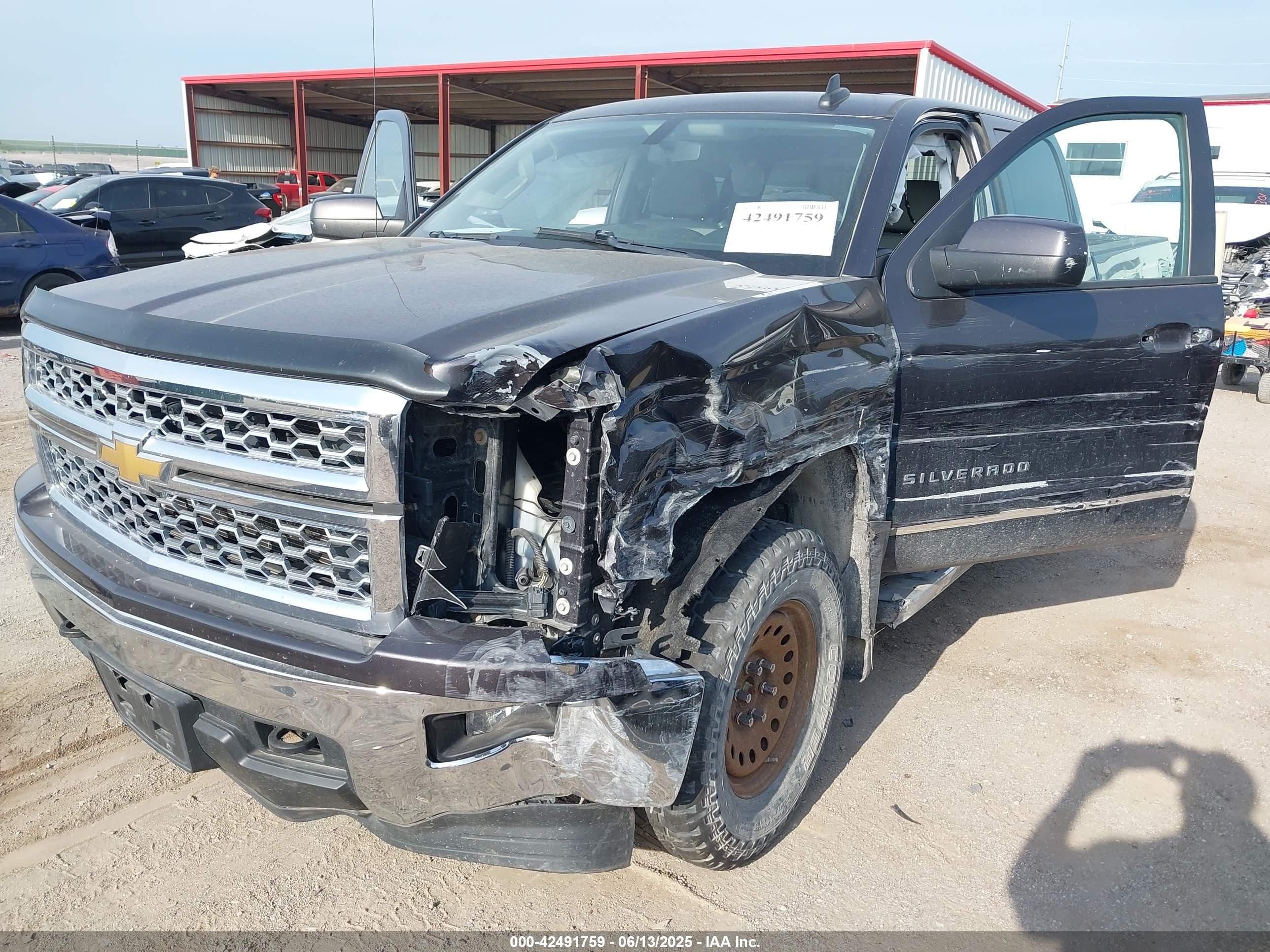 CHEVROLET SILVERADO image 6