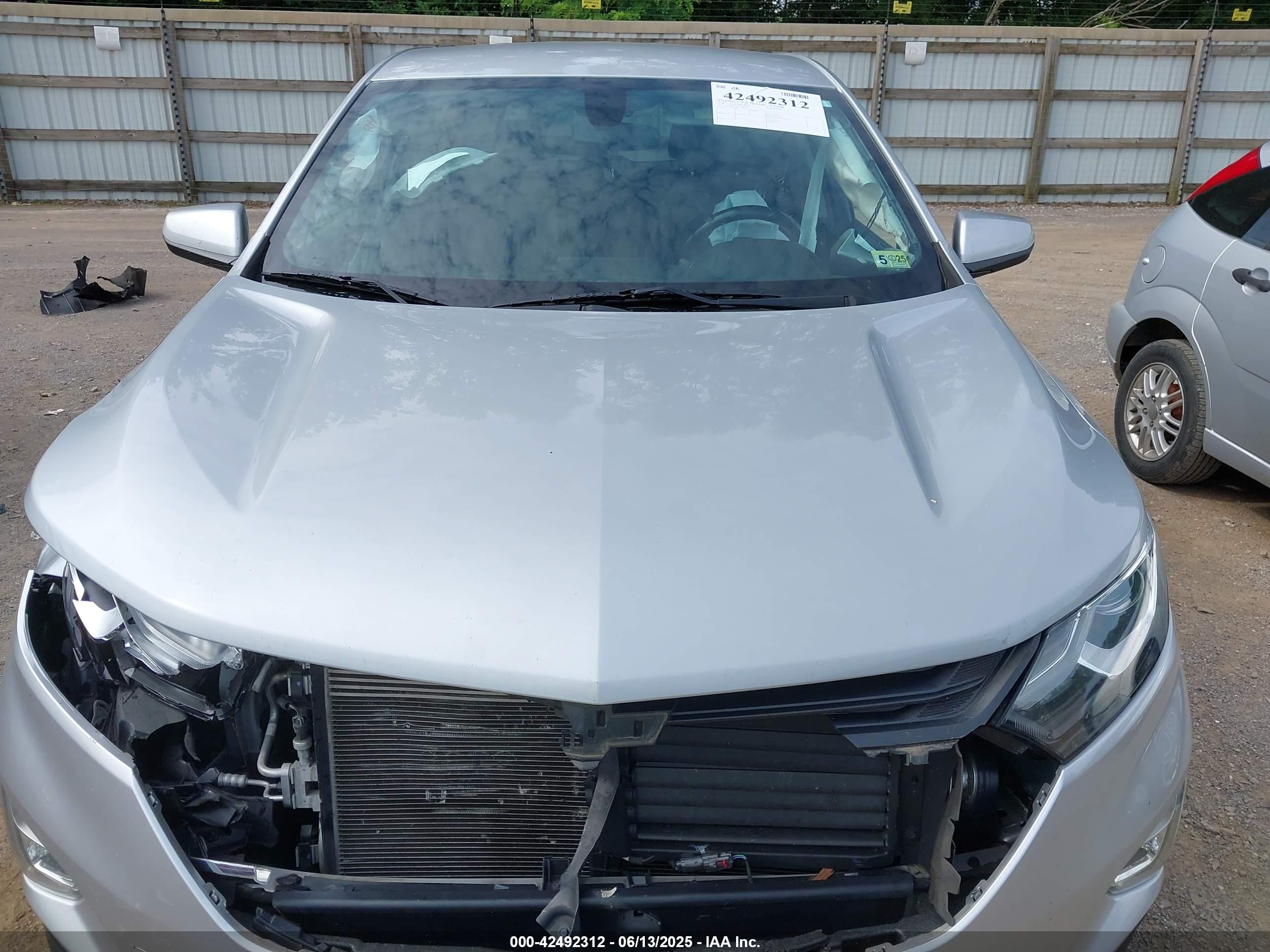CHEVROLET EQUINOX image 10