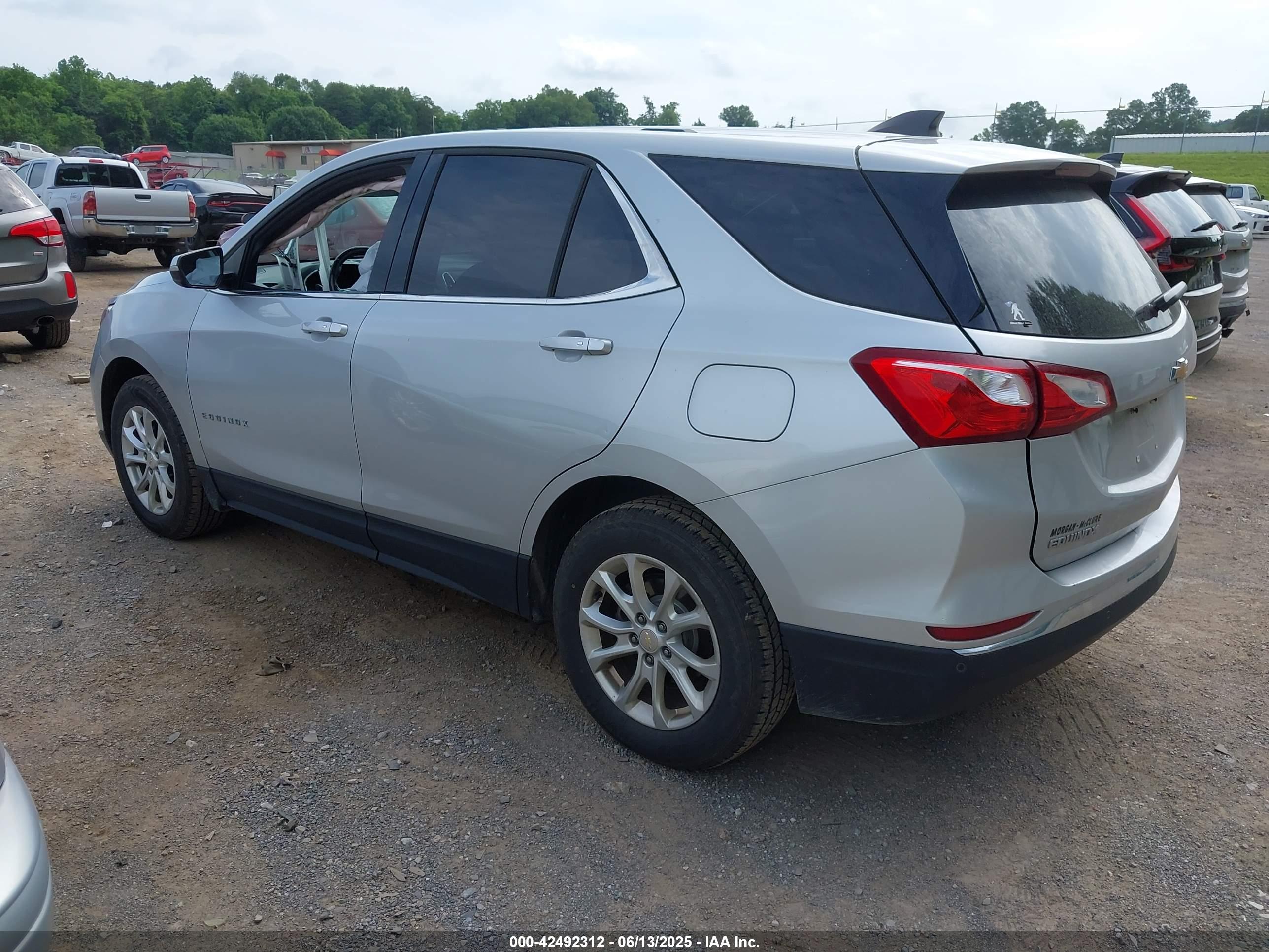 CHEVROLET EQUINOX image 3
