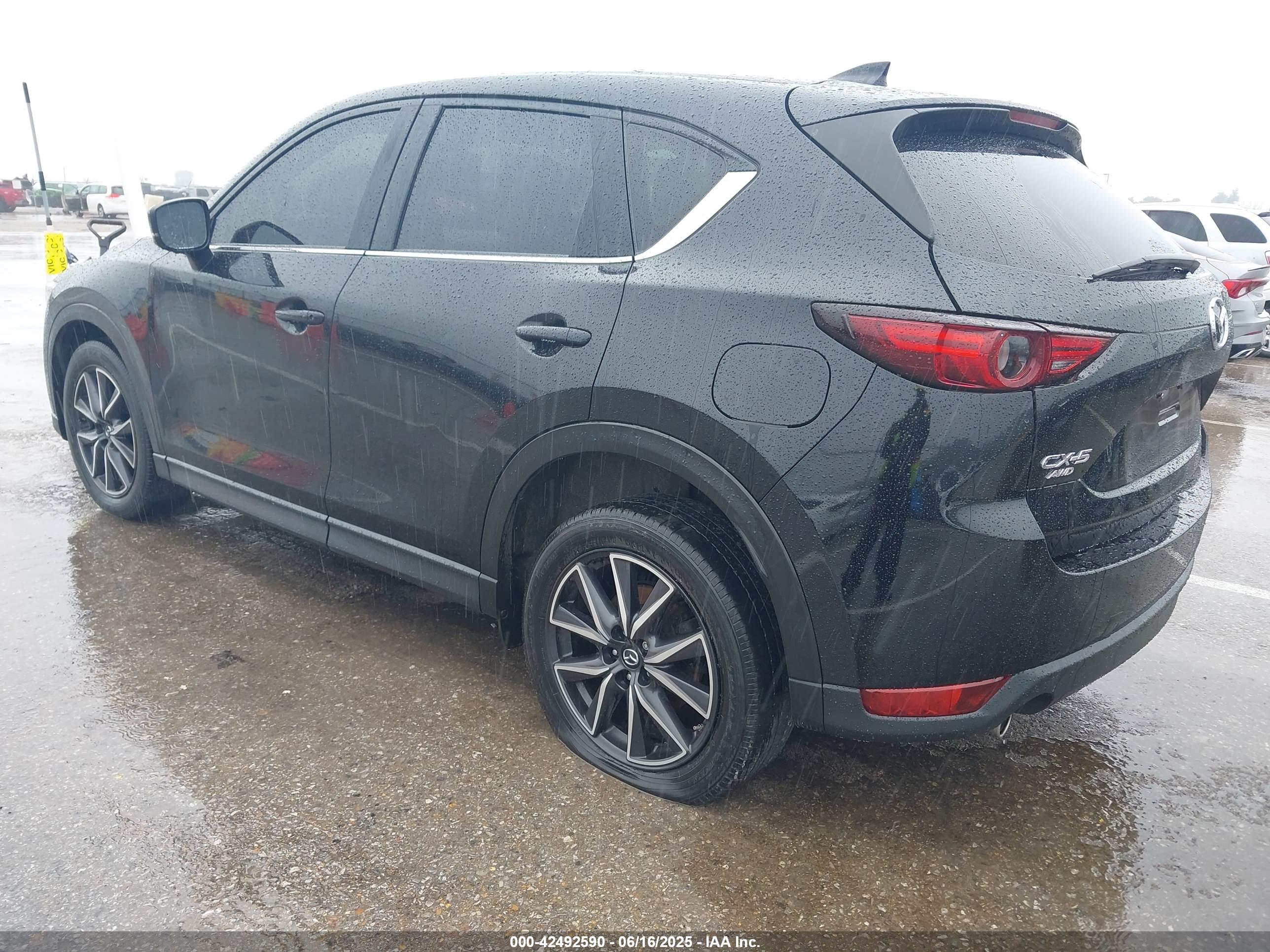 MAZDA CX-5 image 3