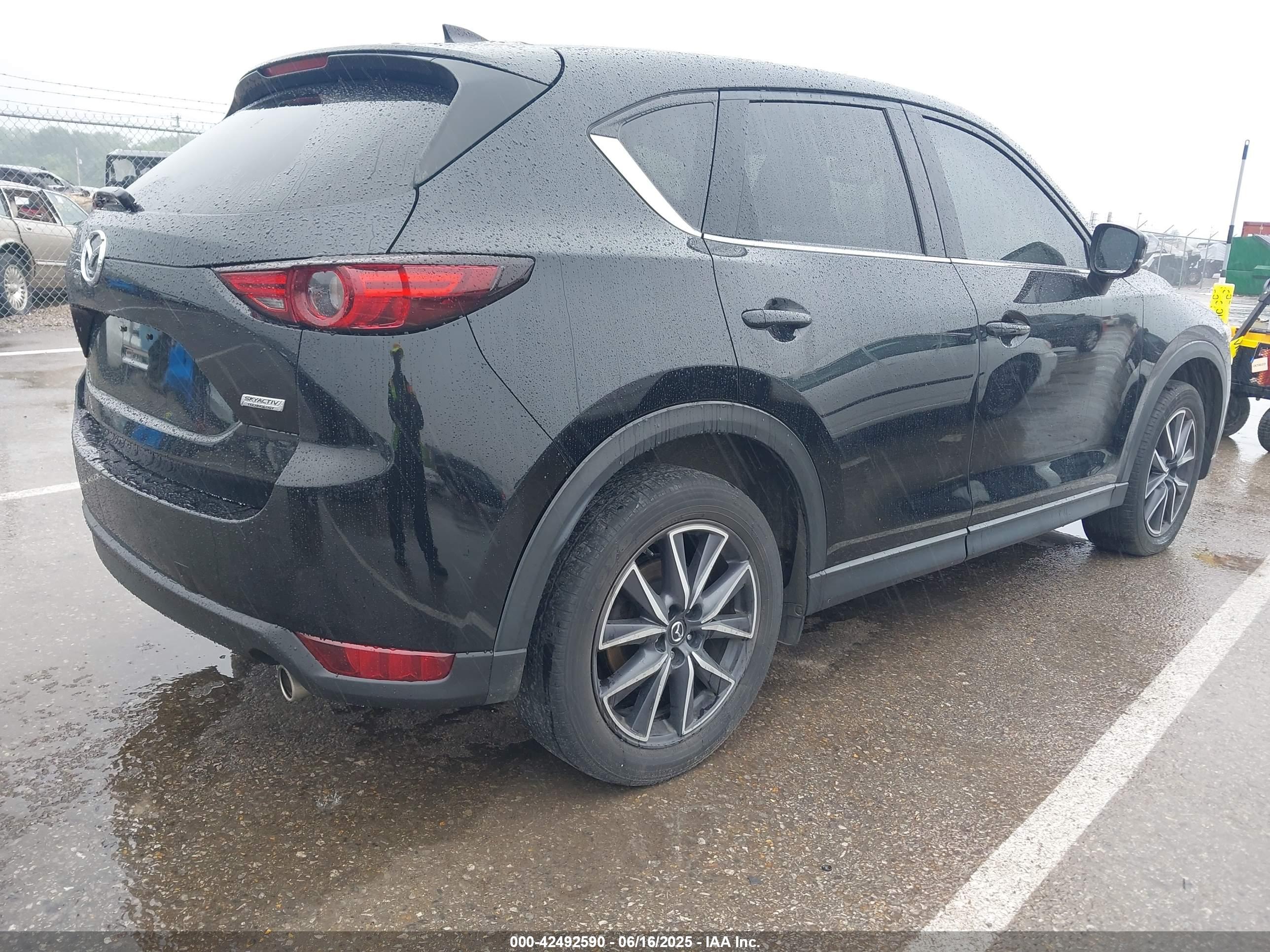 MAZDA CX-5 image 4