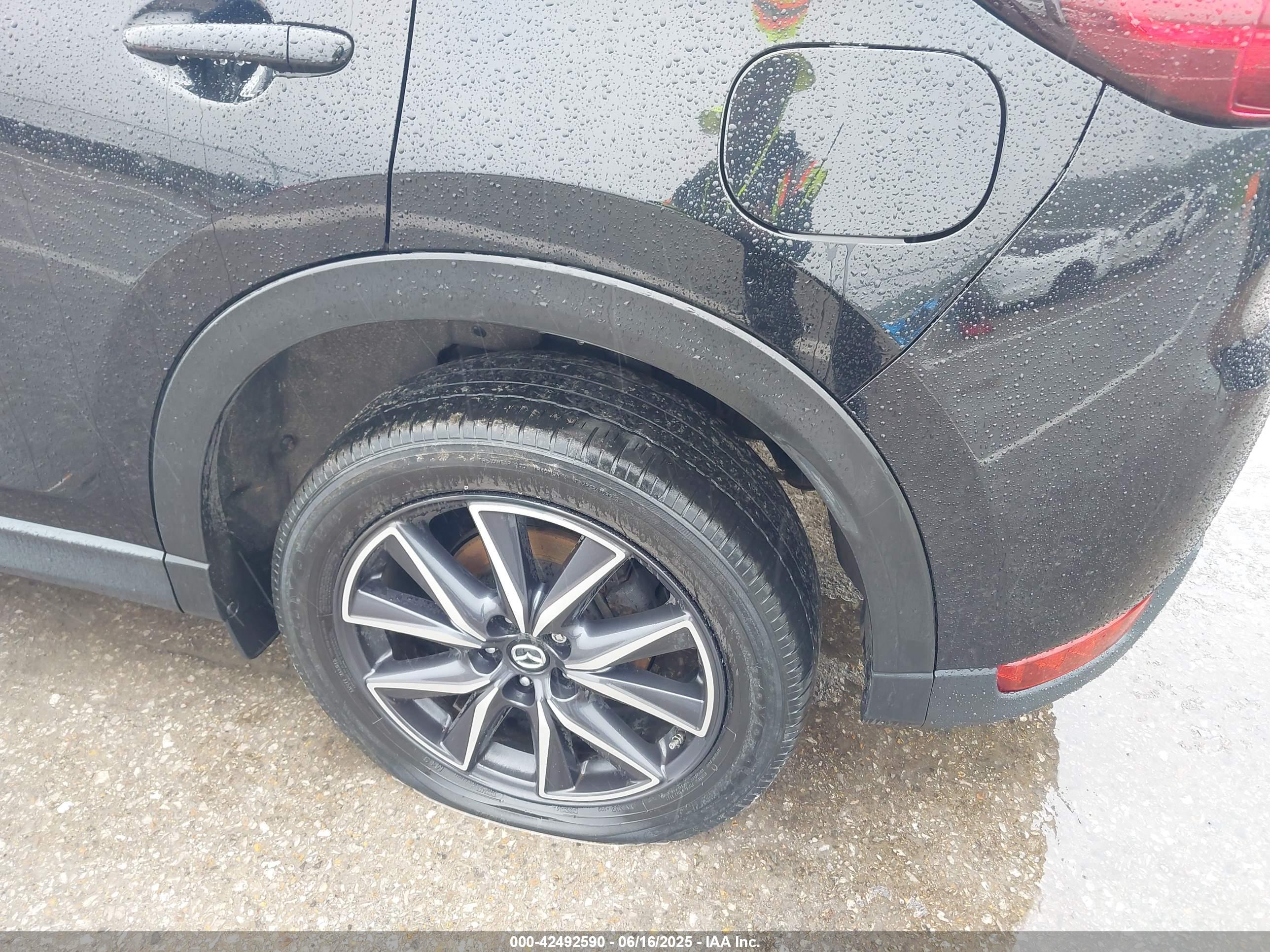 MAZDA CX-5 image 6