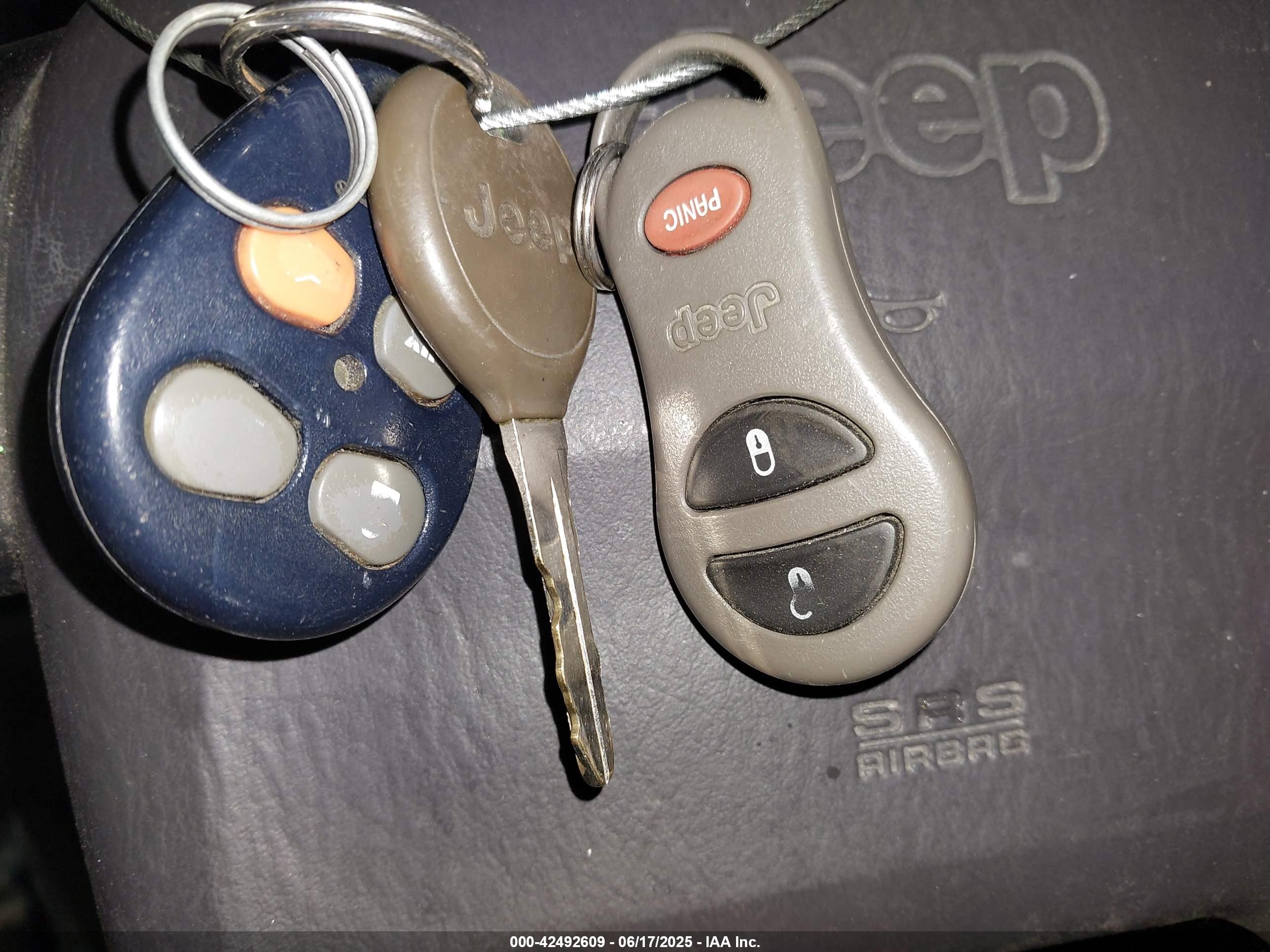 JEEP GRAND image 11