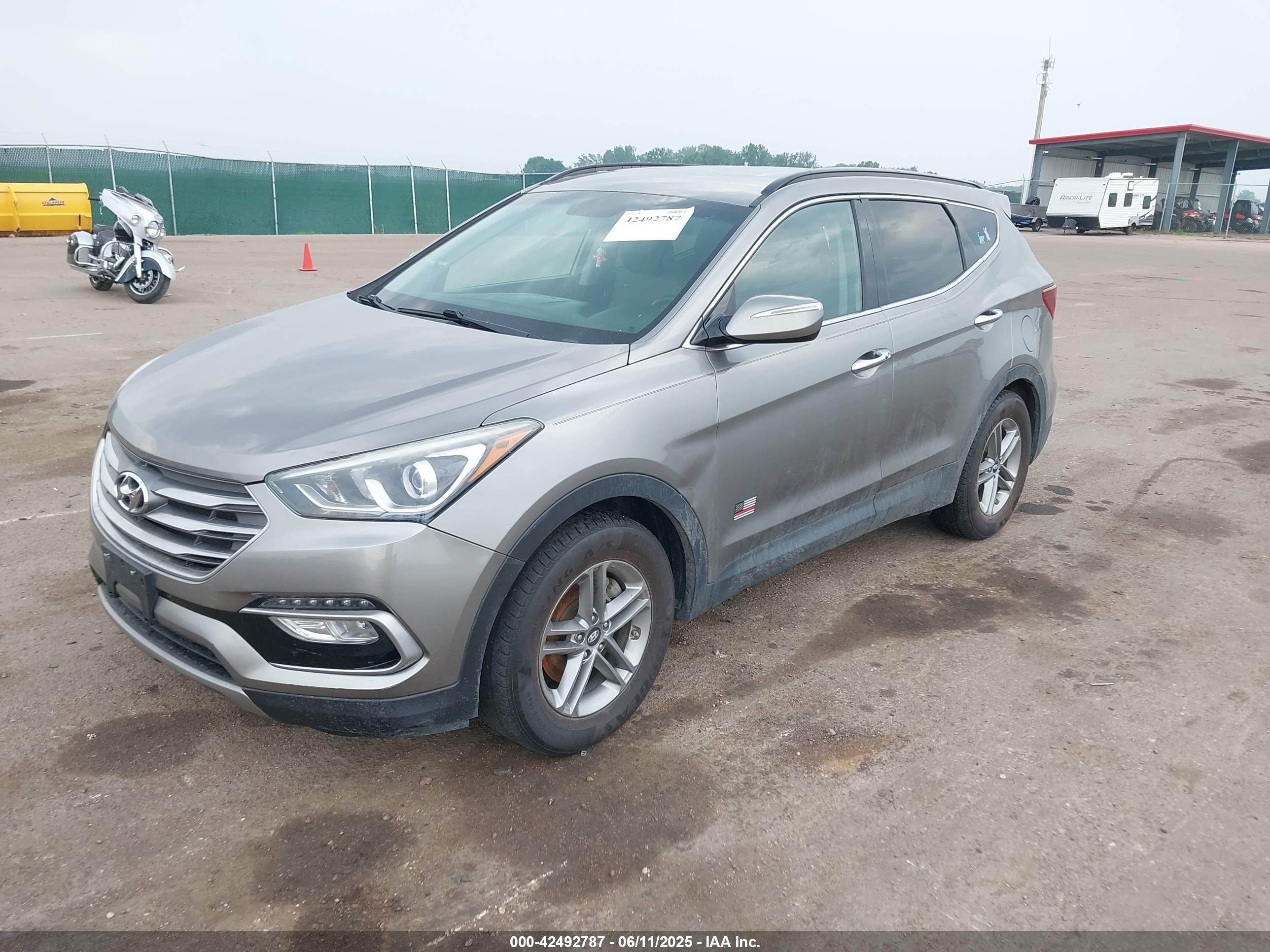 HYUNDAI SANTA image 2