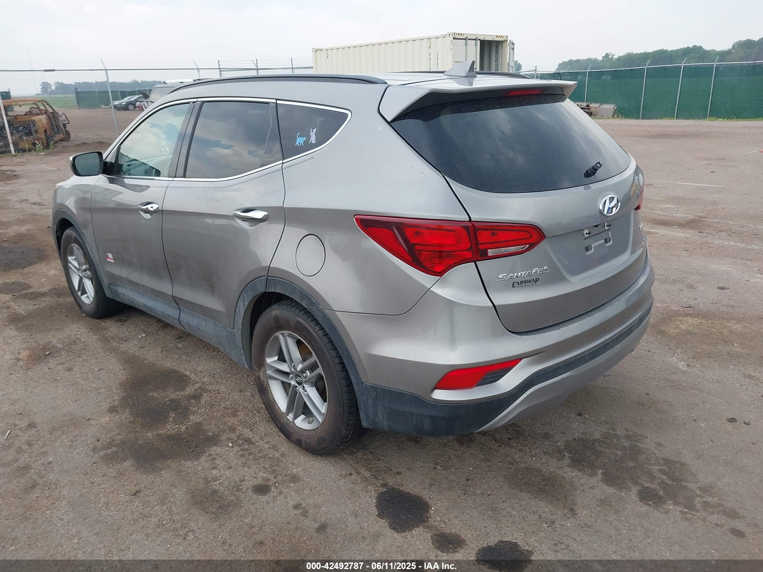 HYUNDAI SANTA image 3