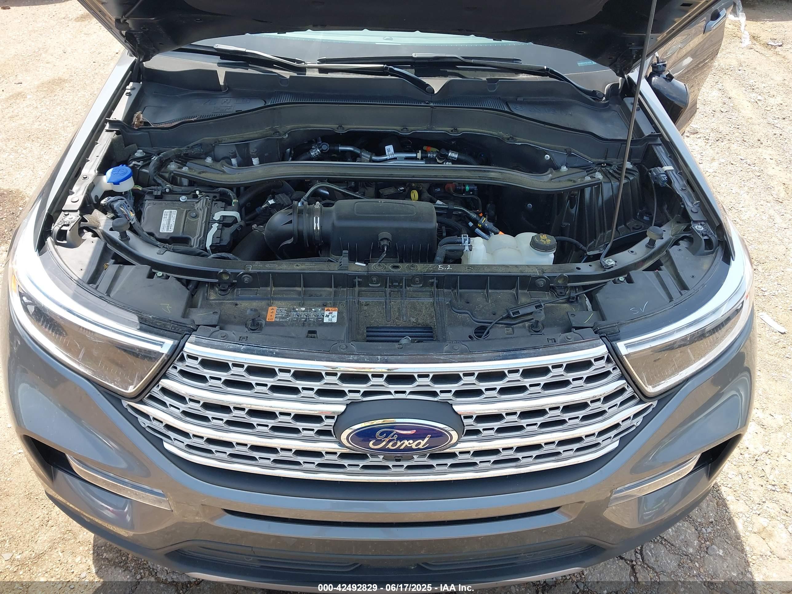 FORD EXPLORER image 10