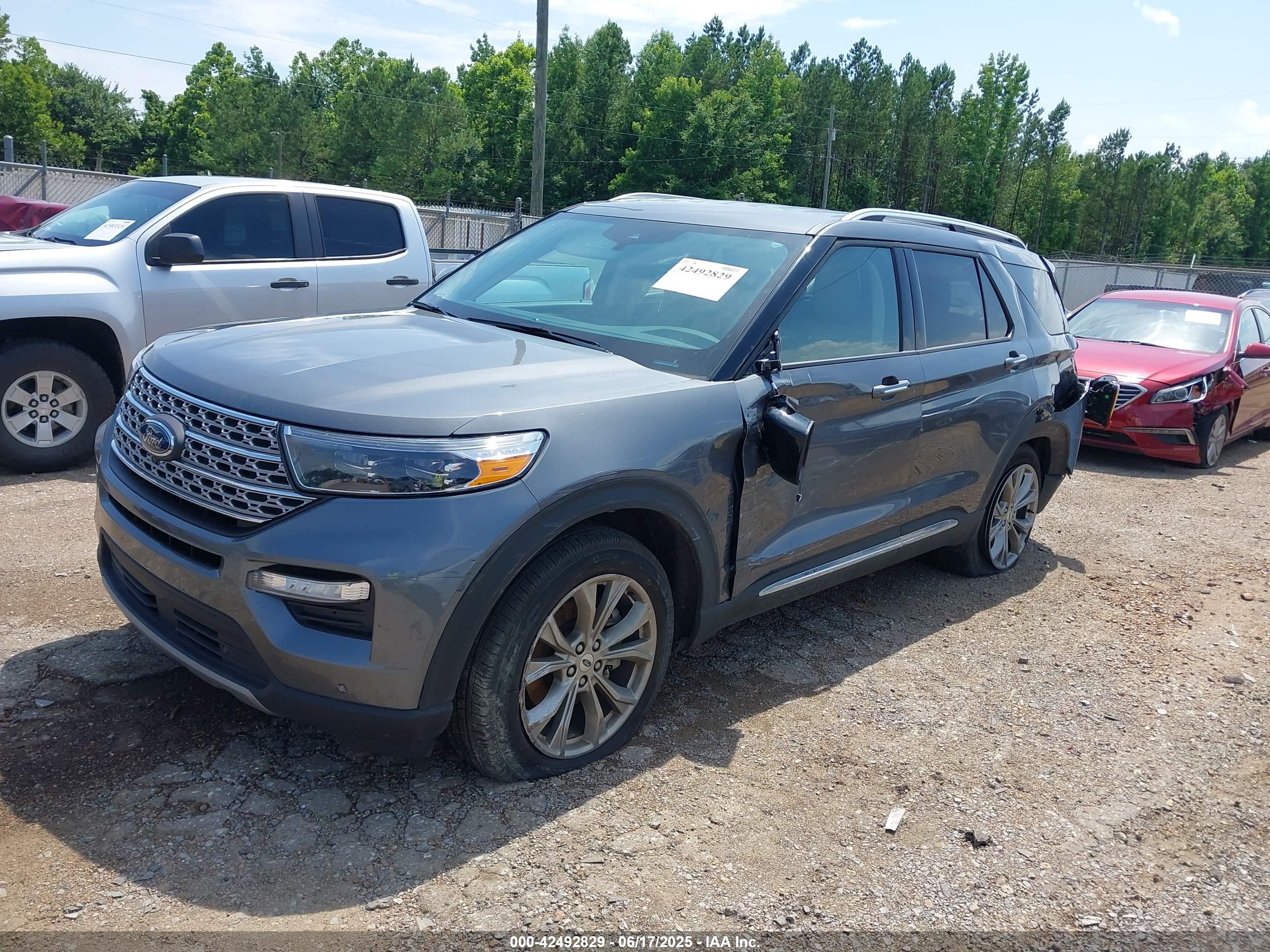FORD EXPLORER image 2