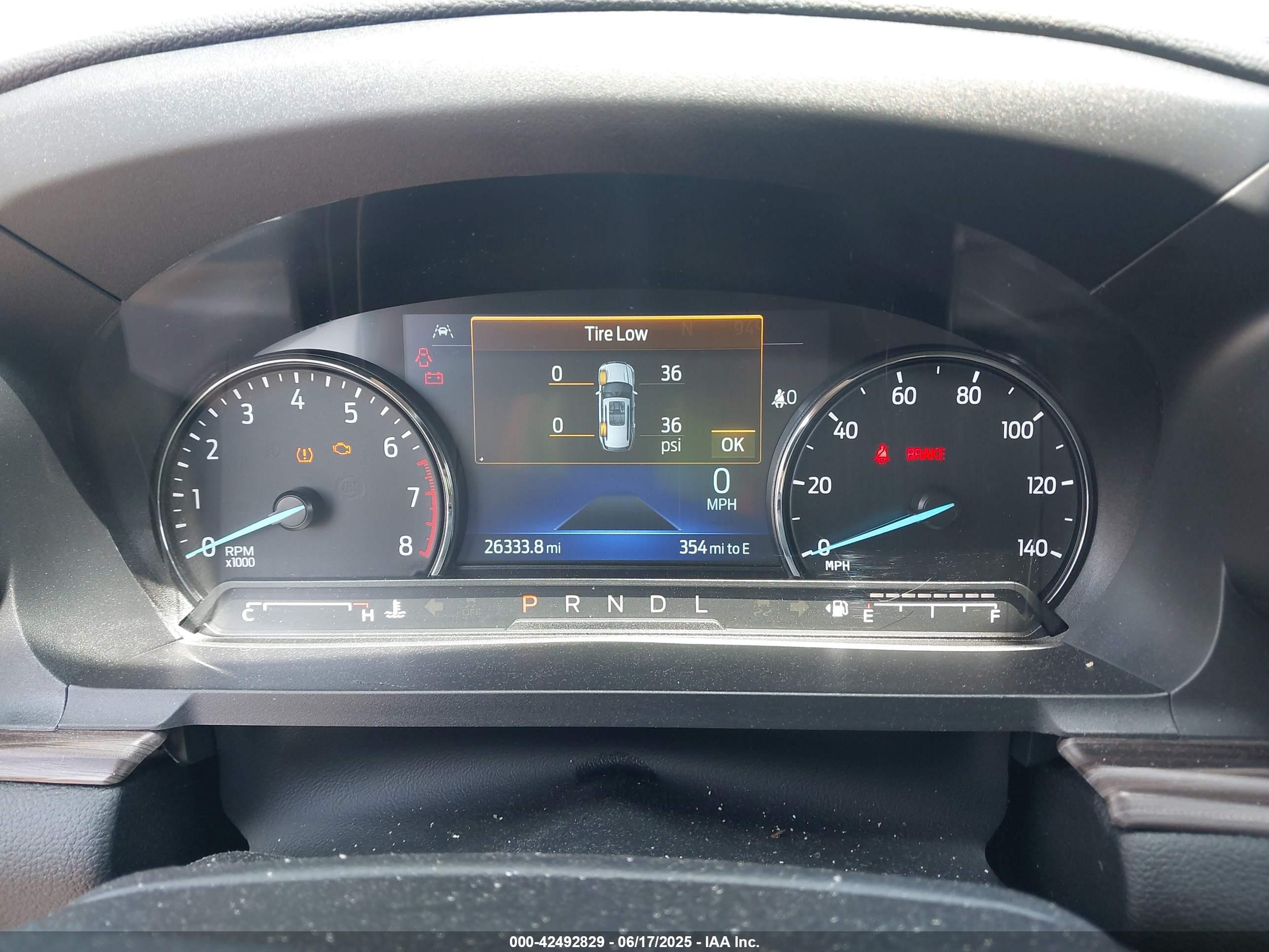 FORD EXPLORER image 7