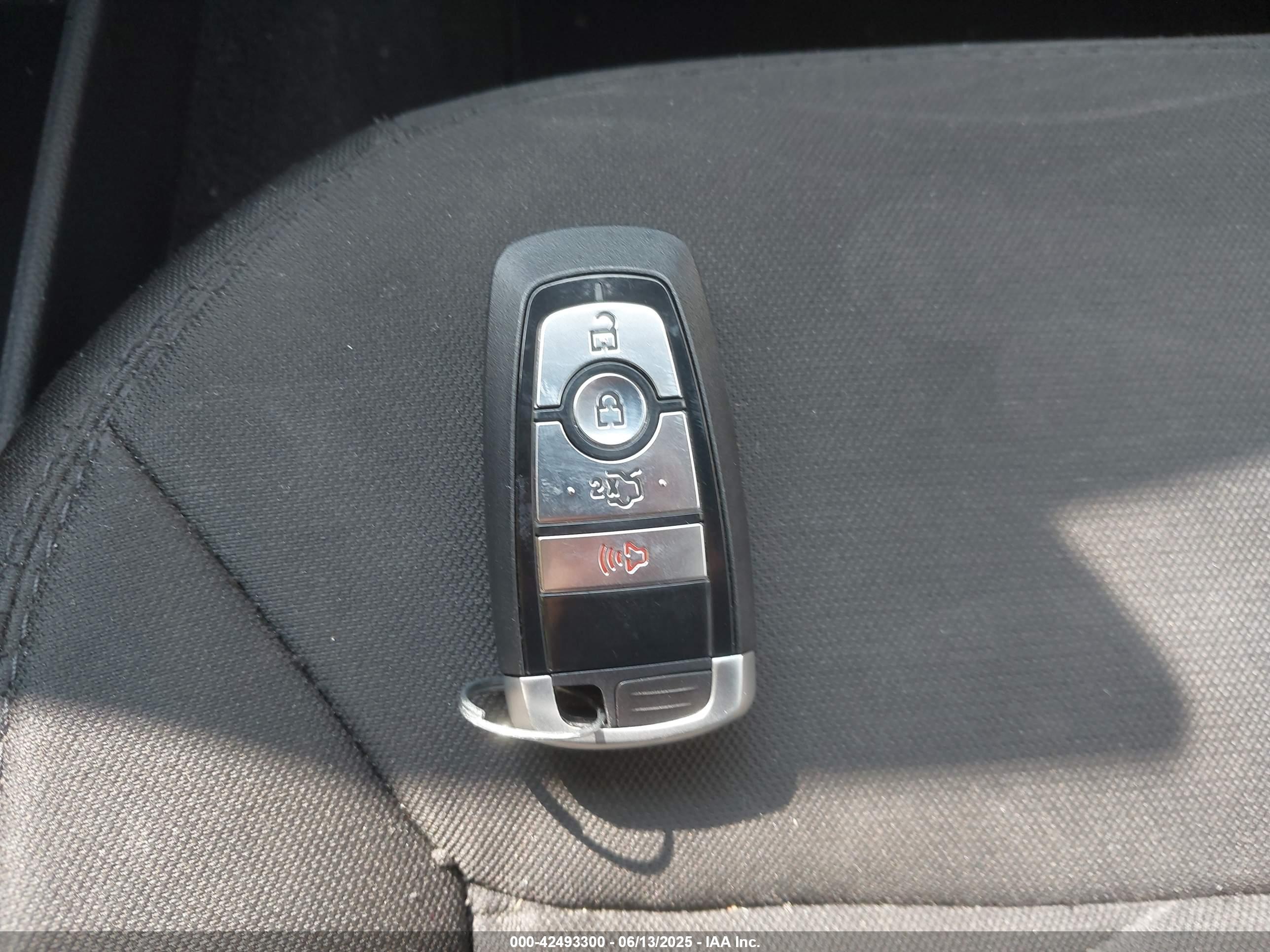 FORD EXPLORER image 11