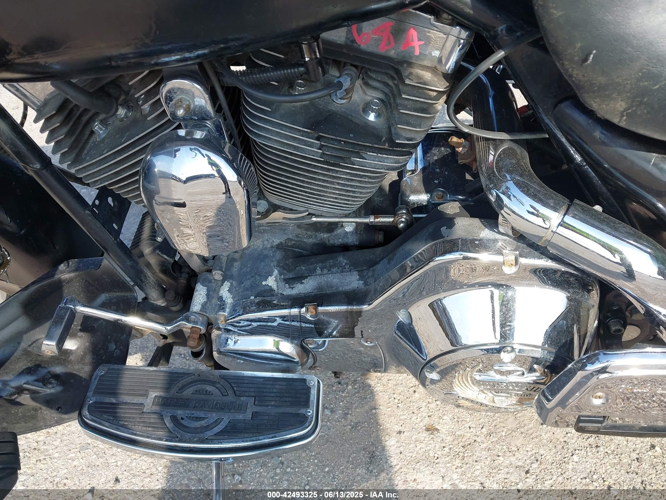 HARLEY-DAVIDSON FLHTCUI image 9
