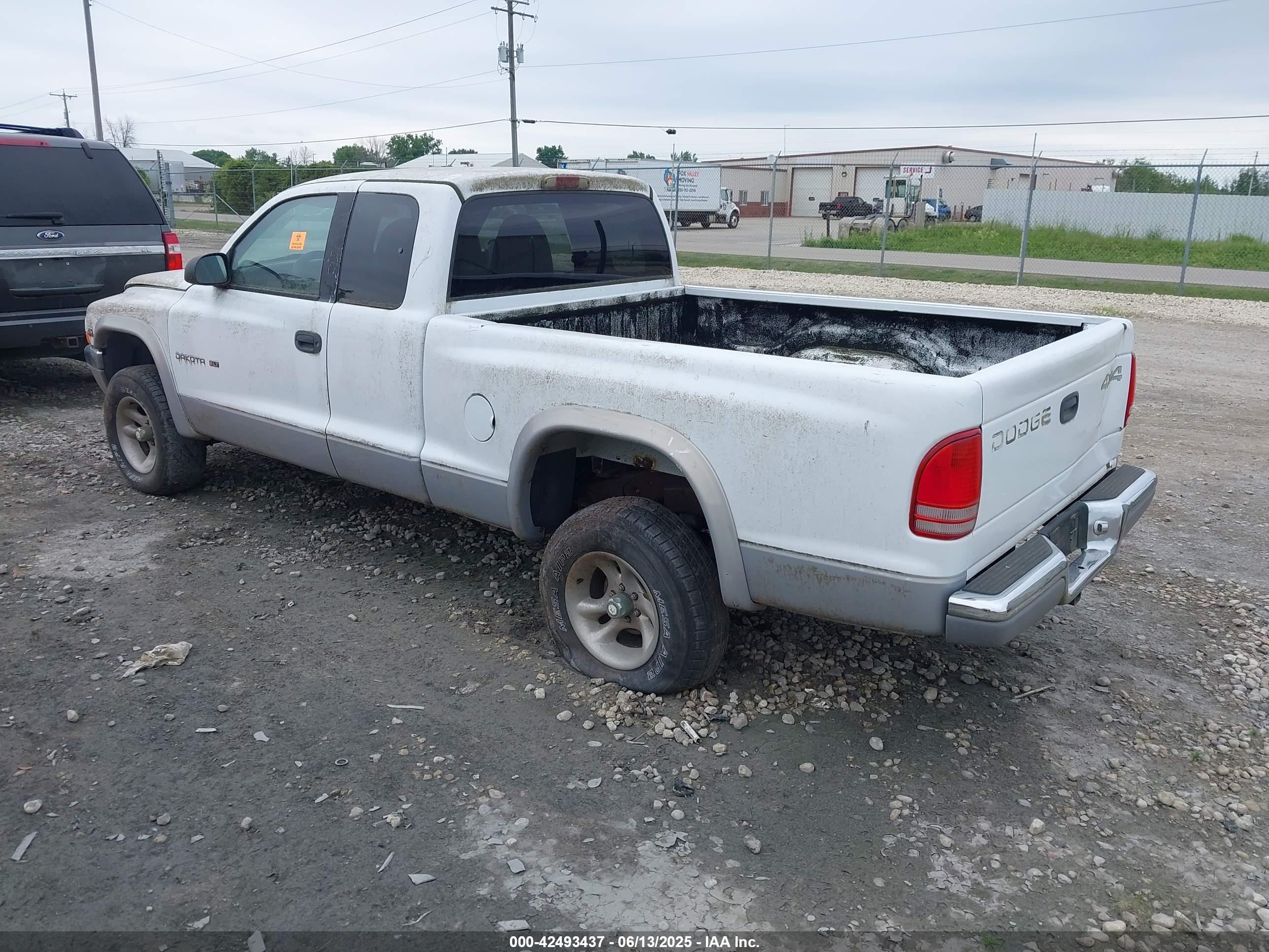 DODGE DAKOTA image 3