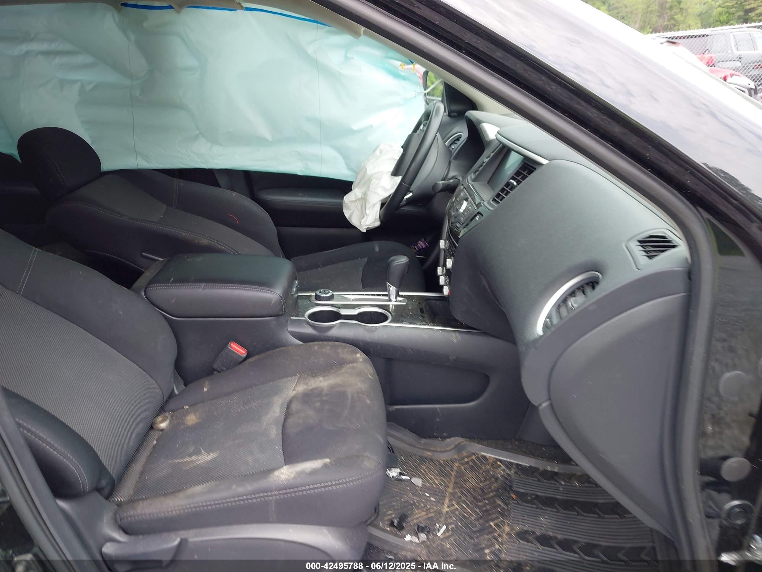 NISSAN PATHFINDER image 5