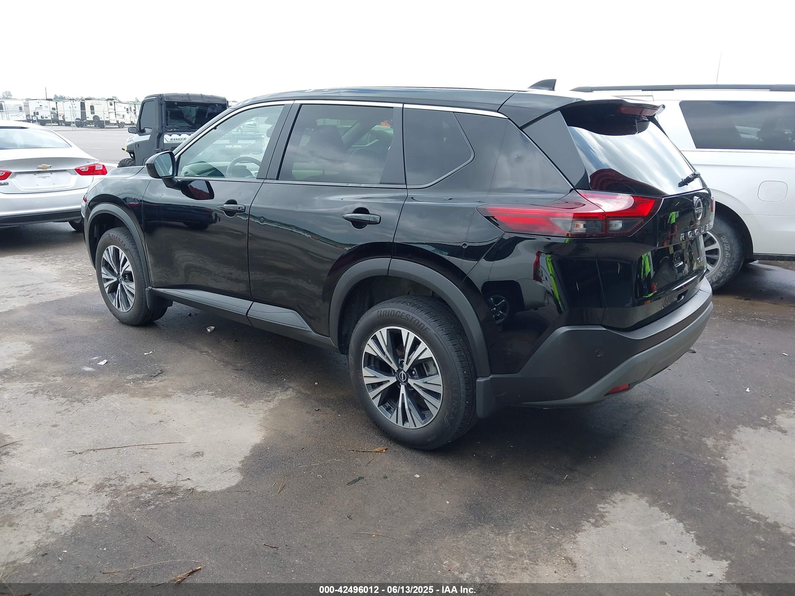 NISSAN ROGUE image 3