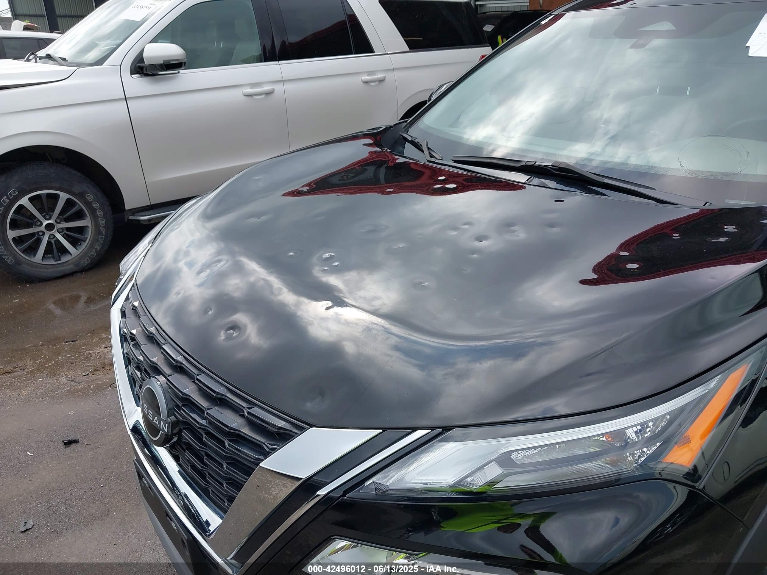 NISSAN ROGUE image 6