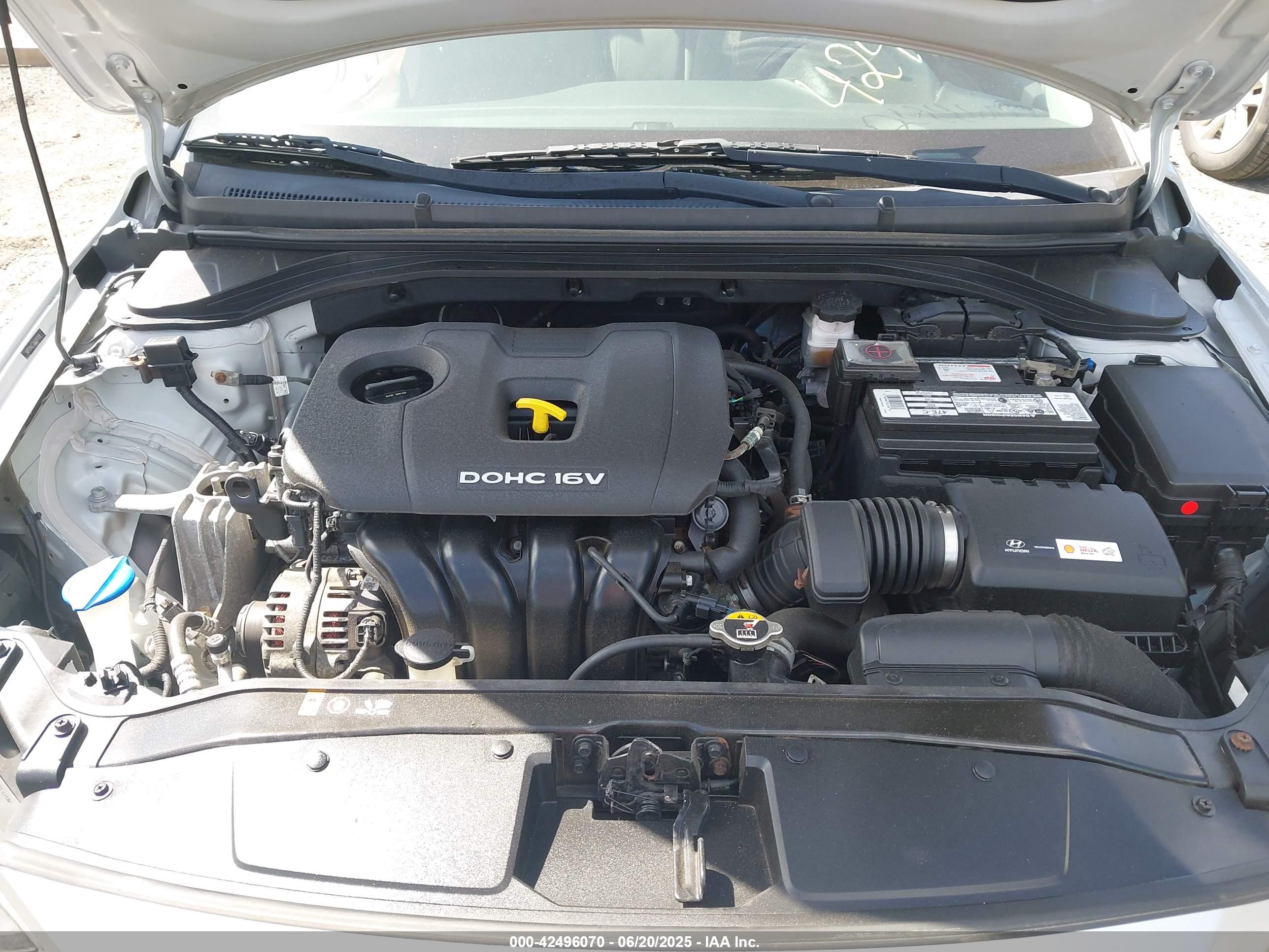 HYUNDAI ELANTRA image 10