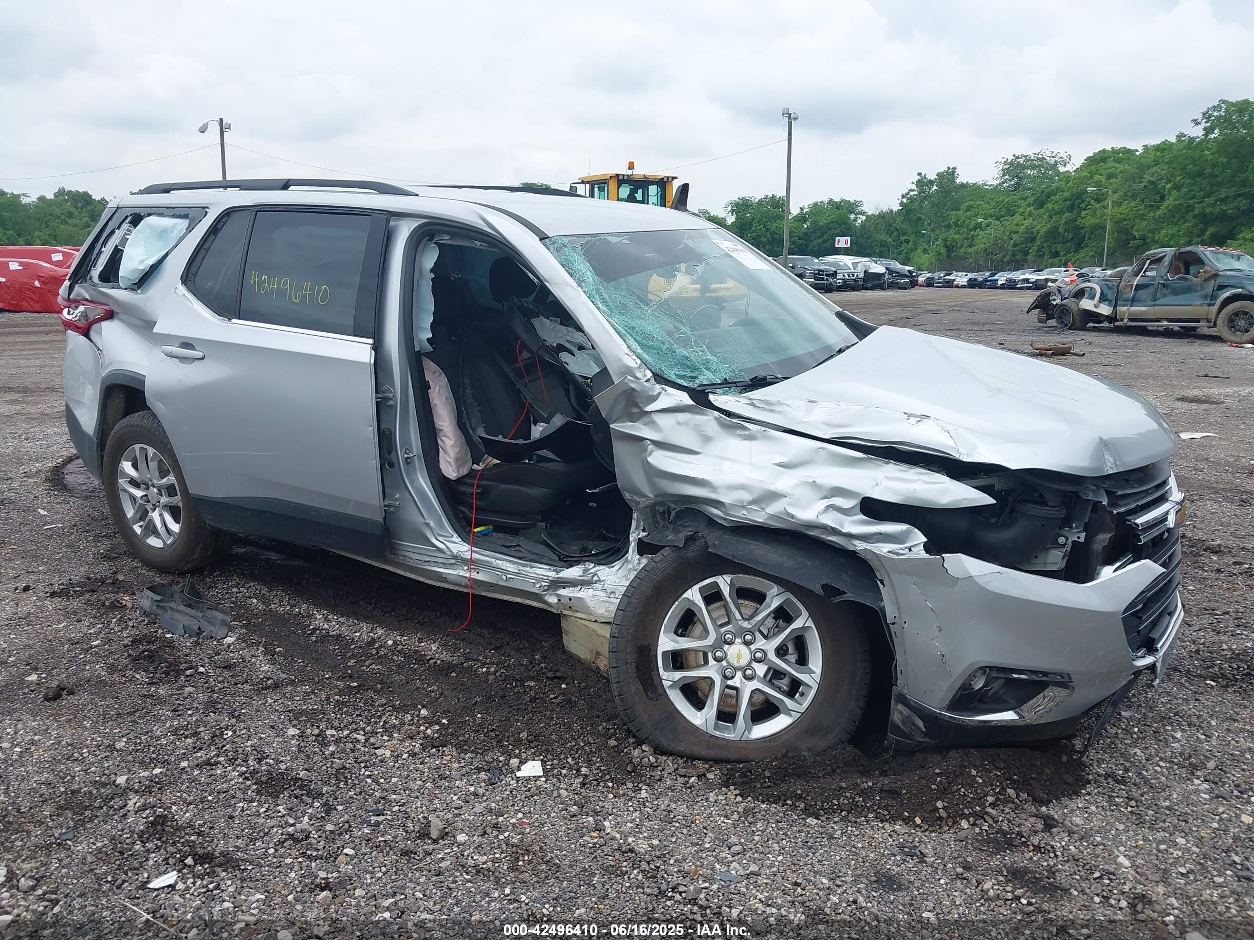 CHEVROLET TRAVERSE image 6