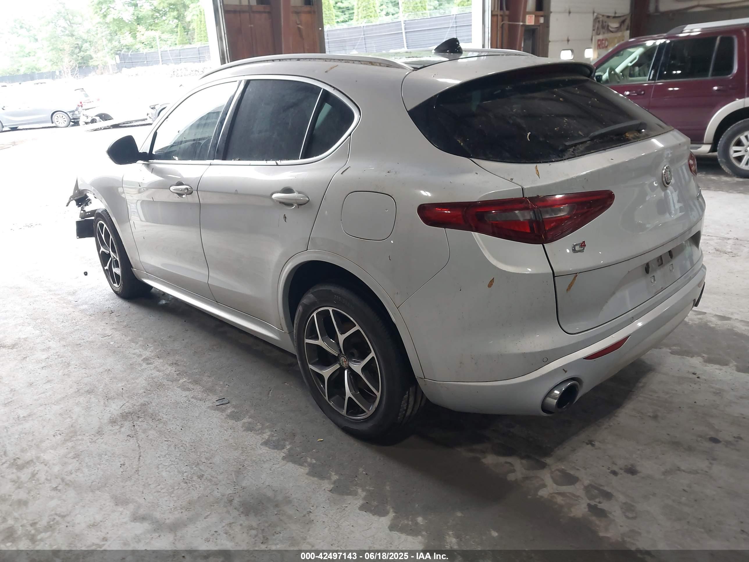ALFA ROMEO image 3