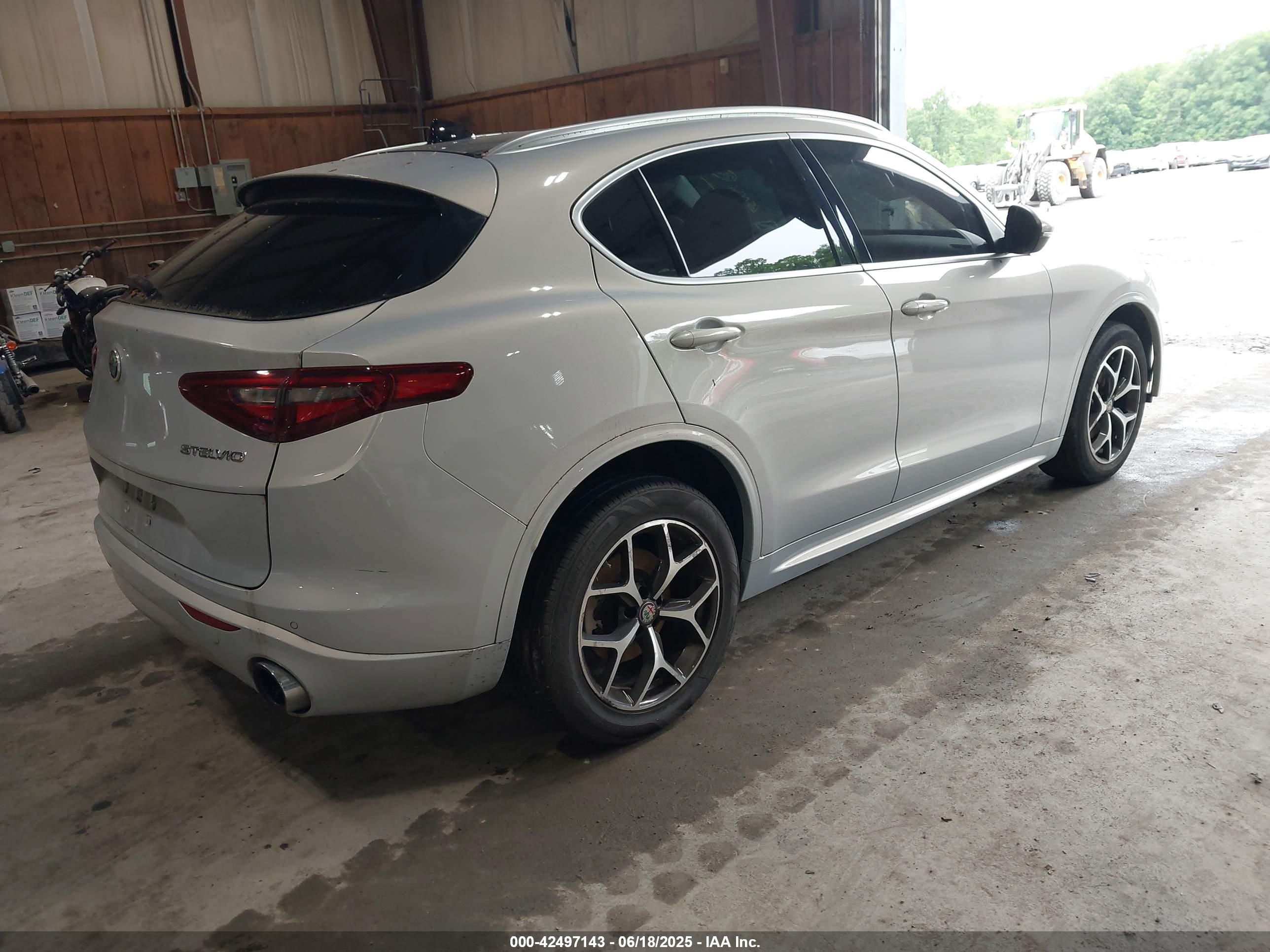 ALFA ROMEO image 4