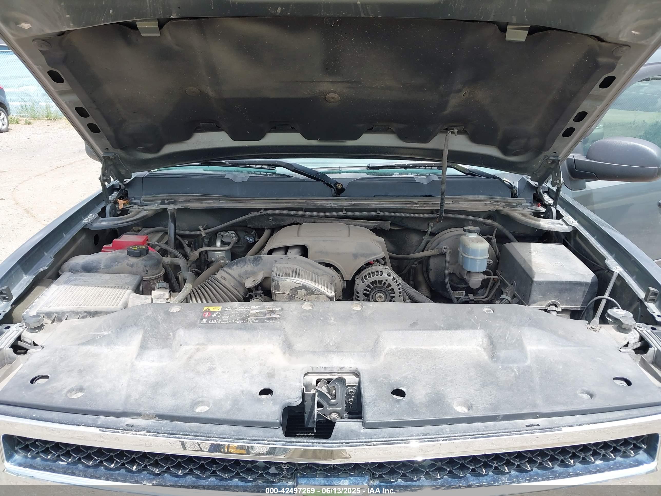 CHEVROLET SILVERADO image 10