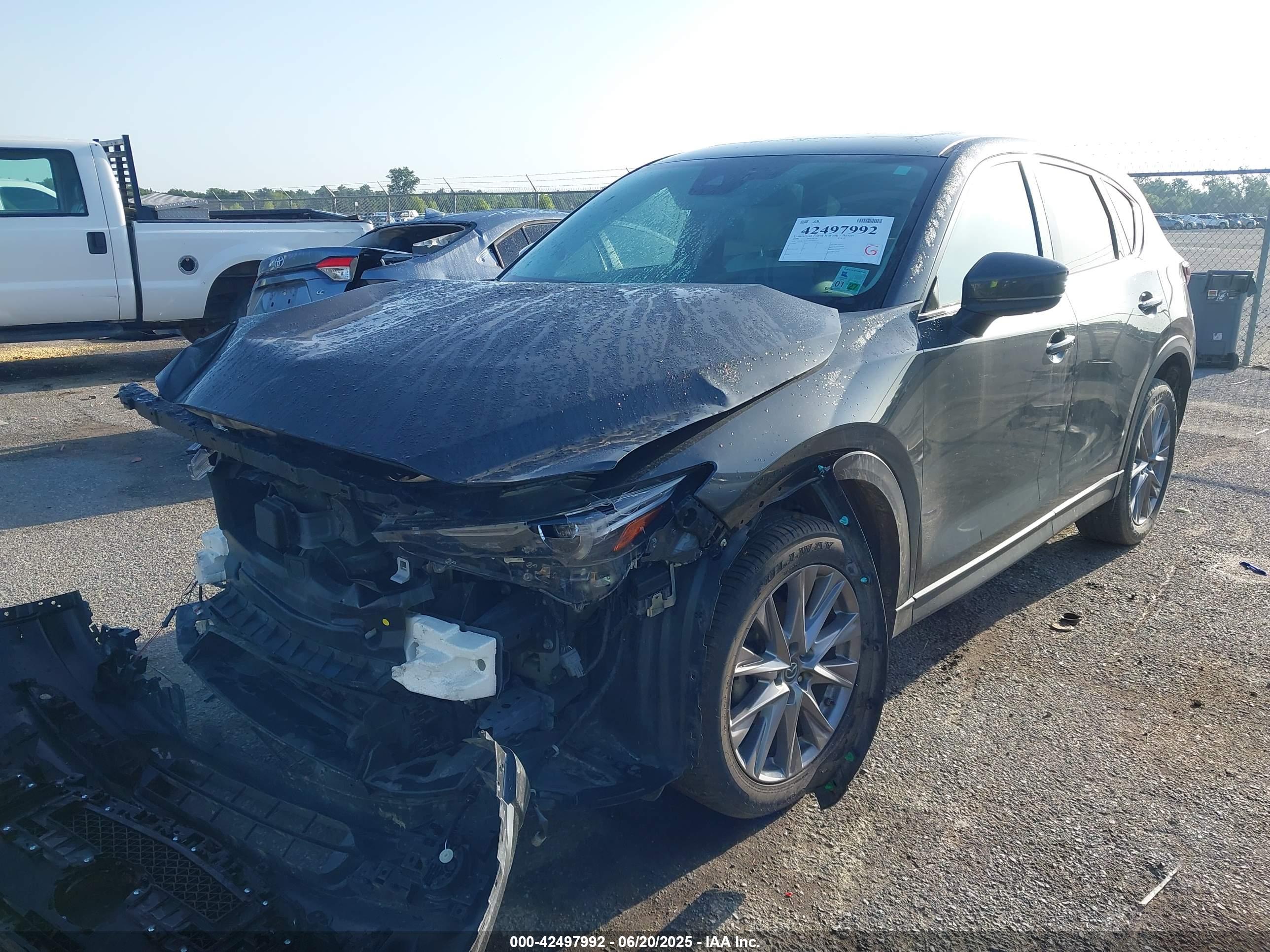 MAZDA CX-5 image 2