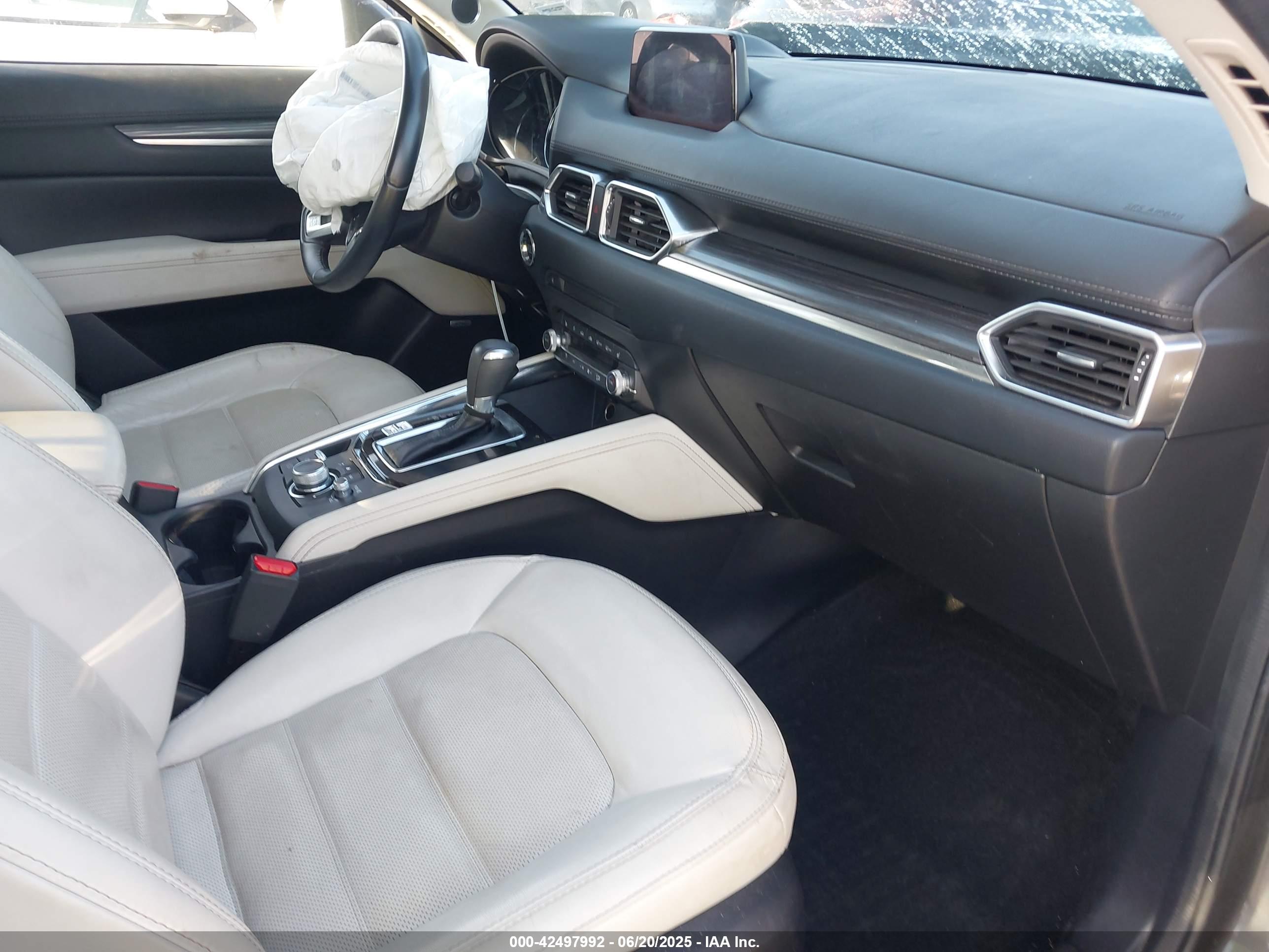 MAZDA CX-5 image 5