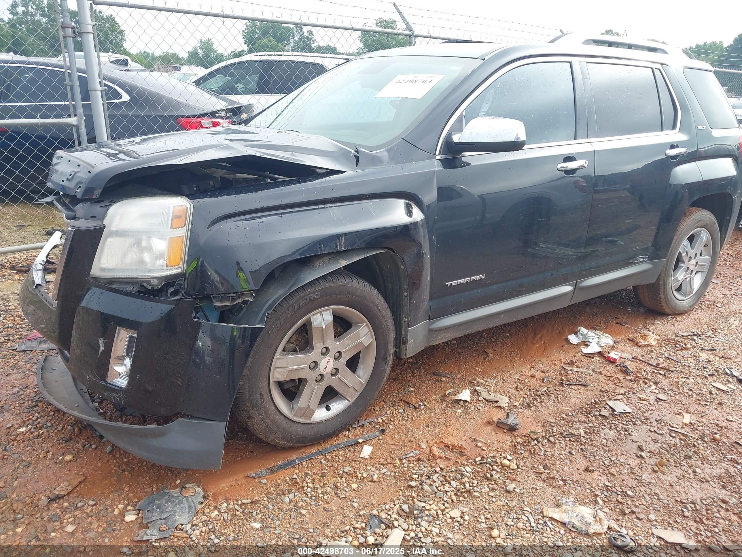 GMC TERRAIN image 2