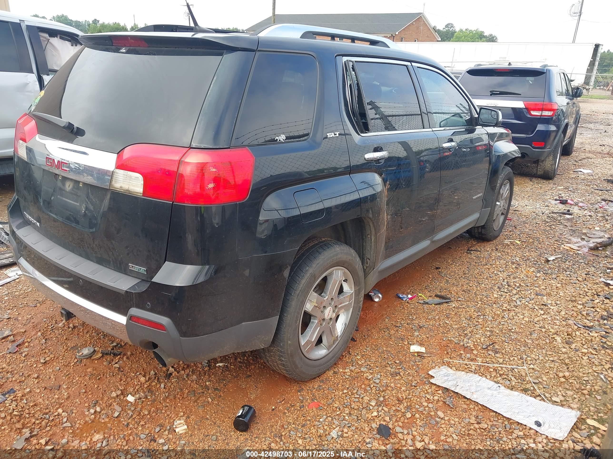 GMC TERRAIN image 4