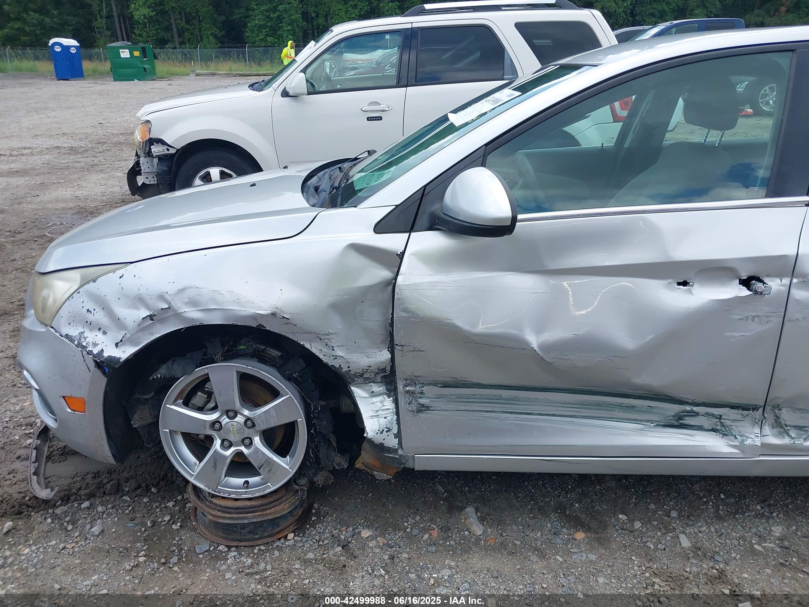 CHEVROLET CRUZE image 6