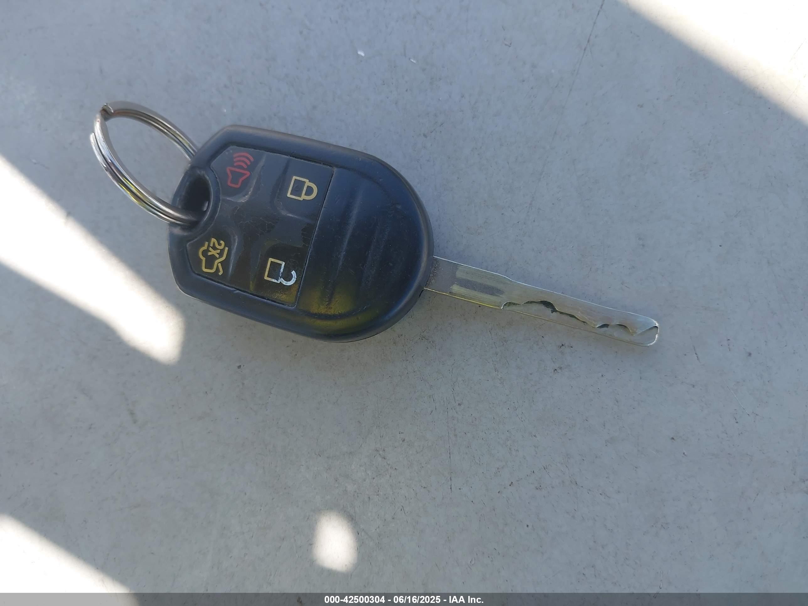 FORD FIESTA image 11
