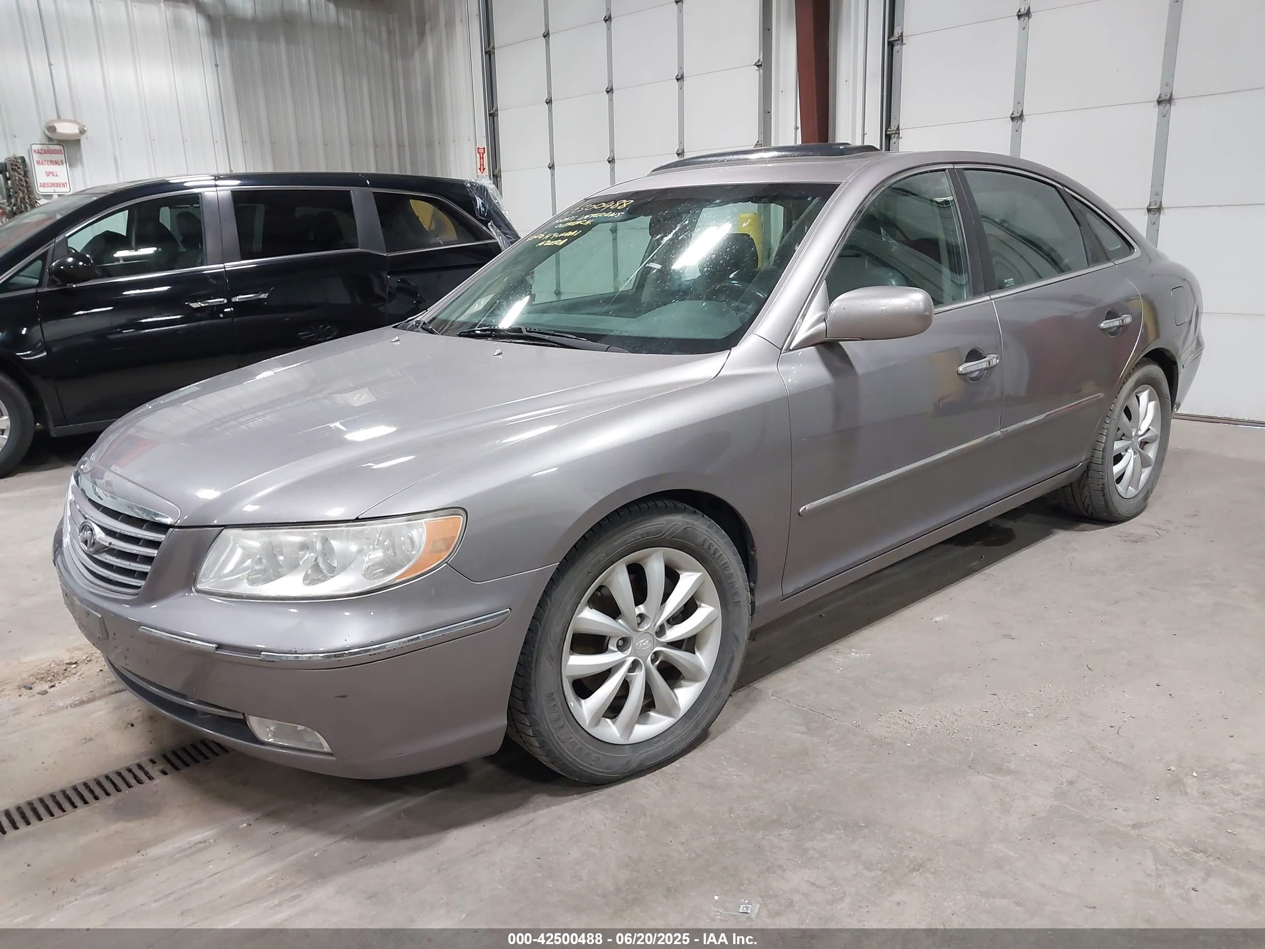HYUNDAI AZERA image 2