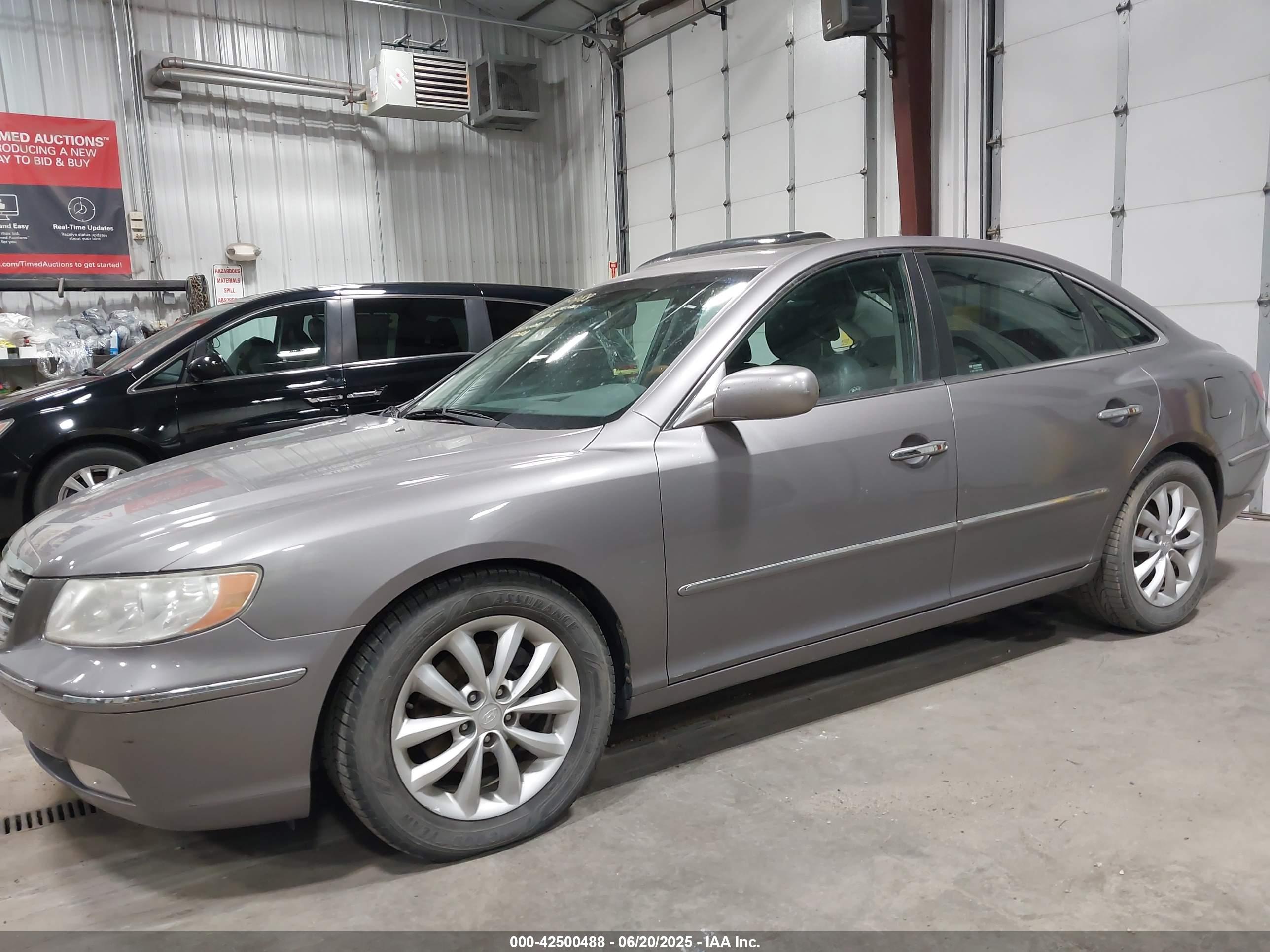 HYUNDAI AZERA image 6