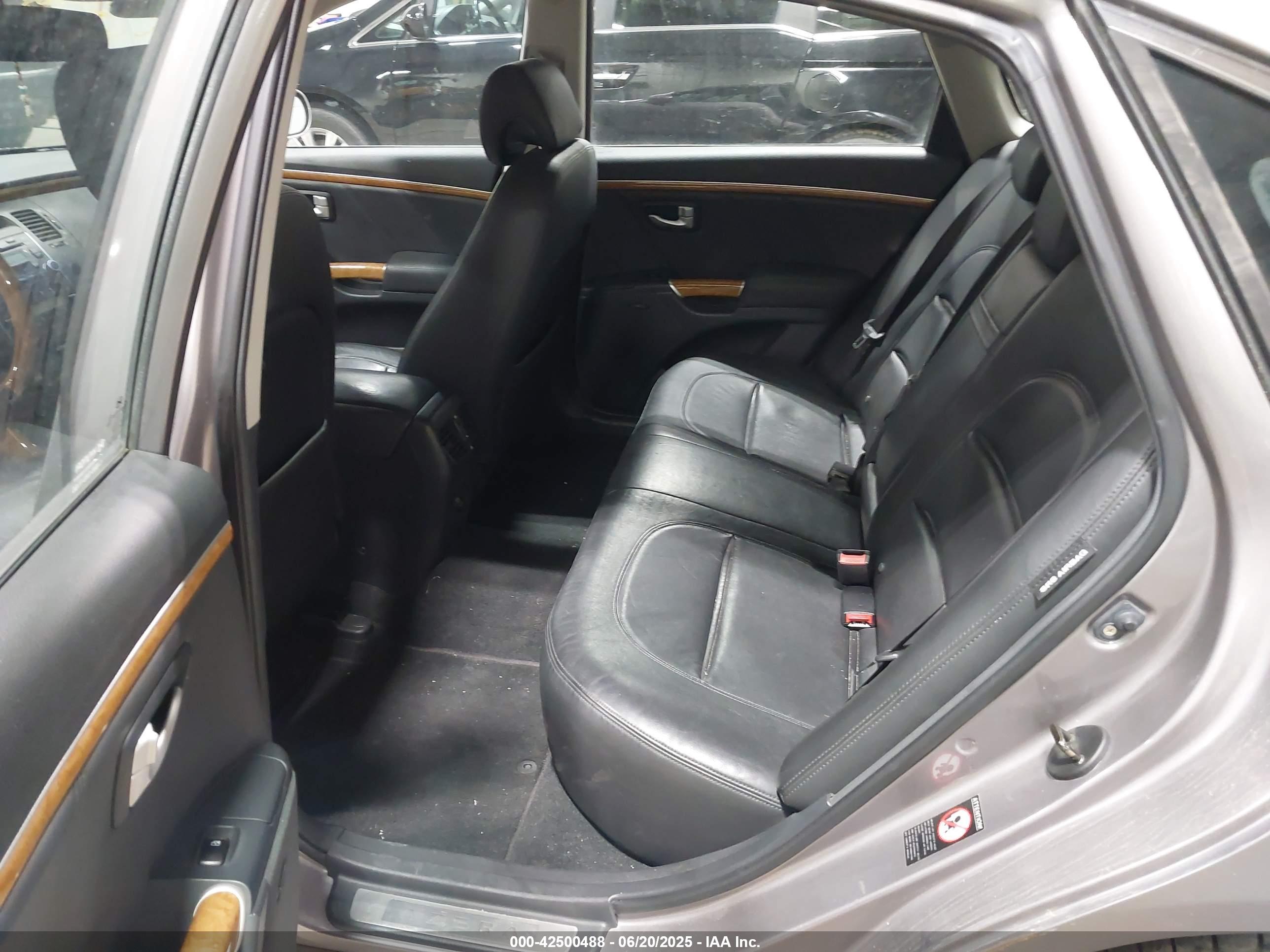 HYUNDAI AZERA image 8