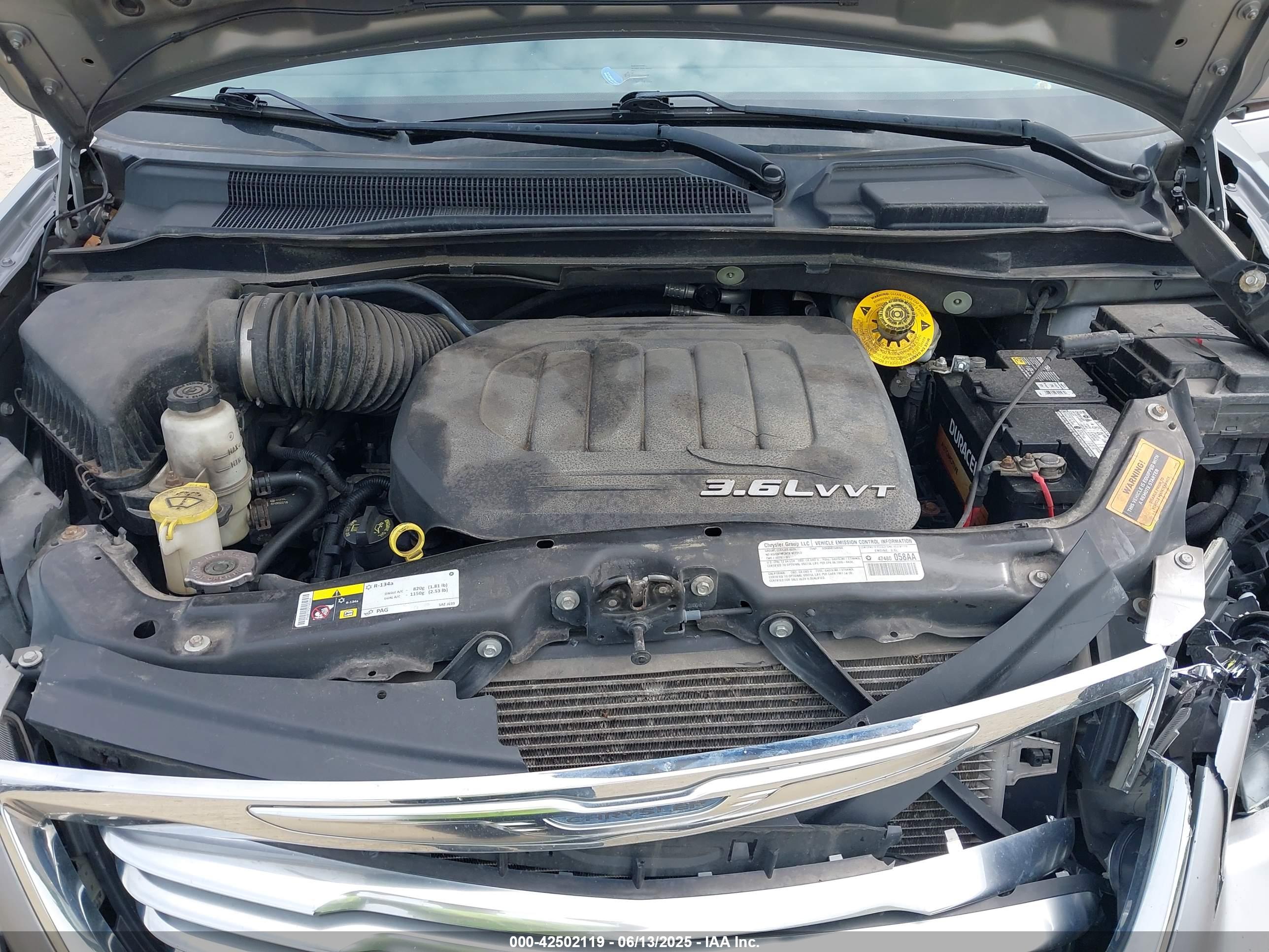 CHRYSLER TOWN image 10