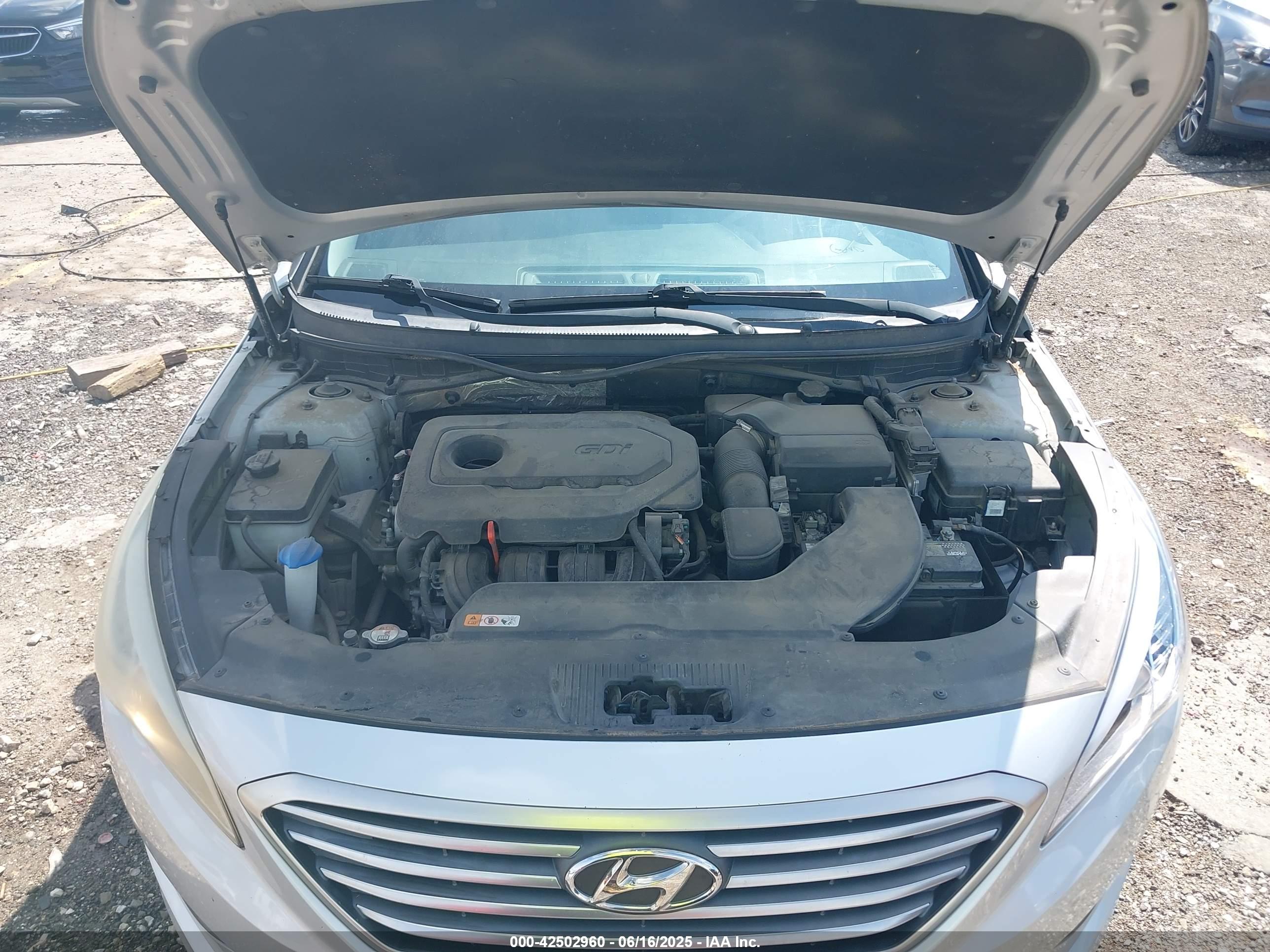 HYUNDAI SONATA image 10