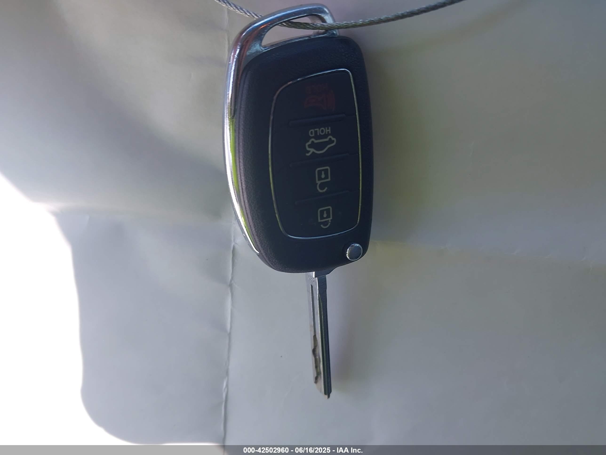 HYUNDAI SONATA image 11