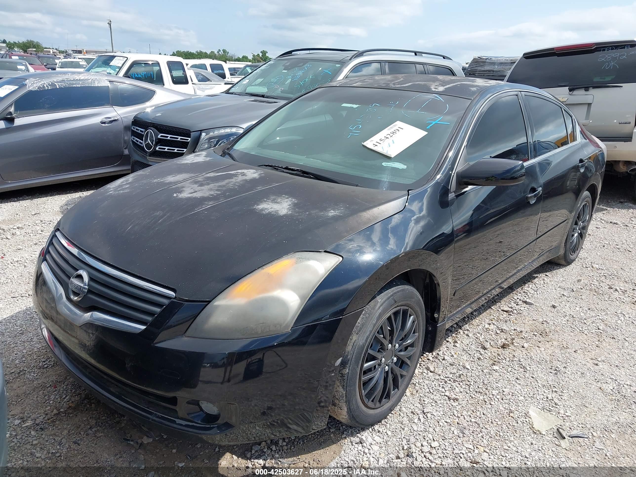 NISSAN ALTIMA image 2
