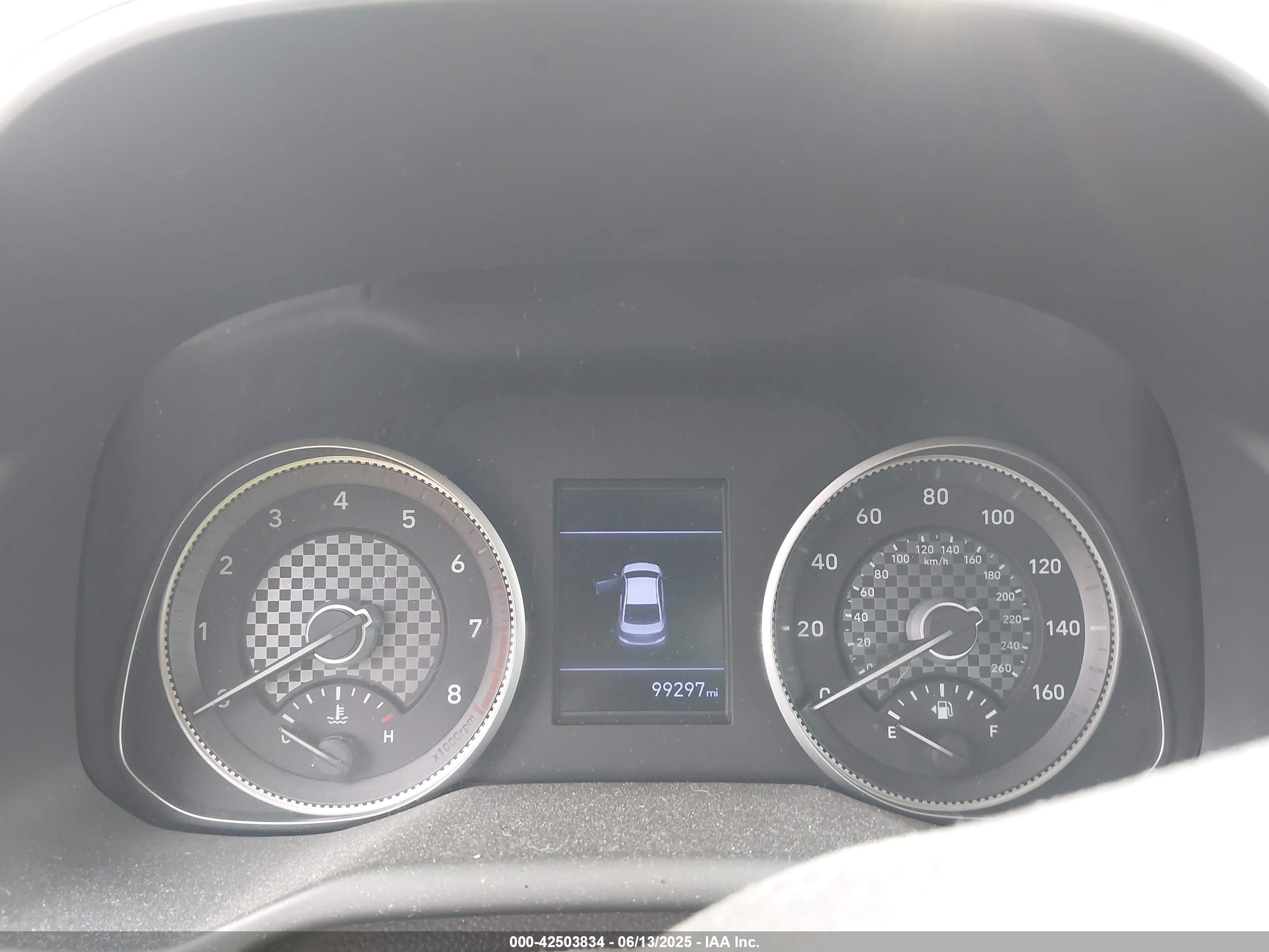 HYUNDAI ELANTRA image 7