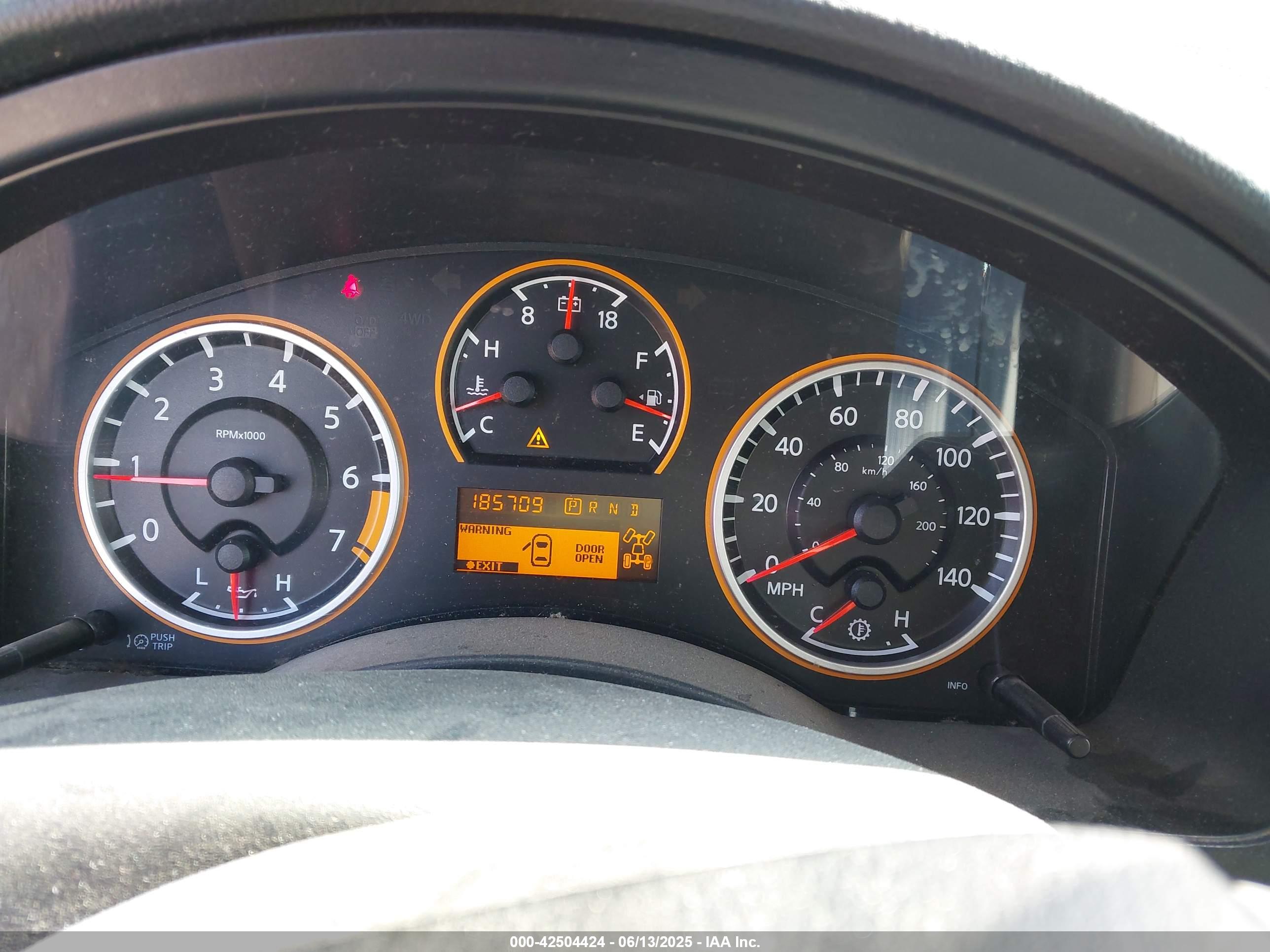 NISSAN ARMADA image 7