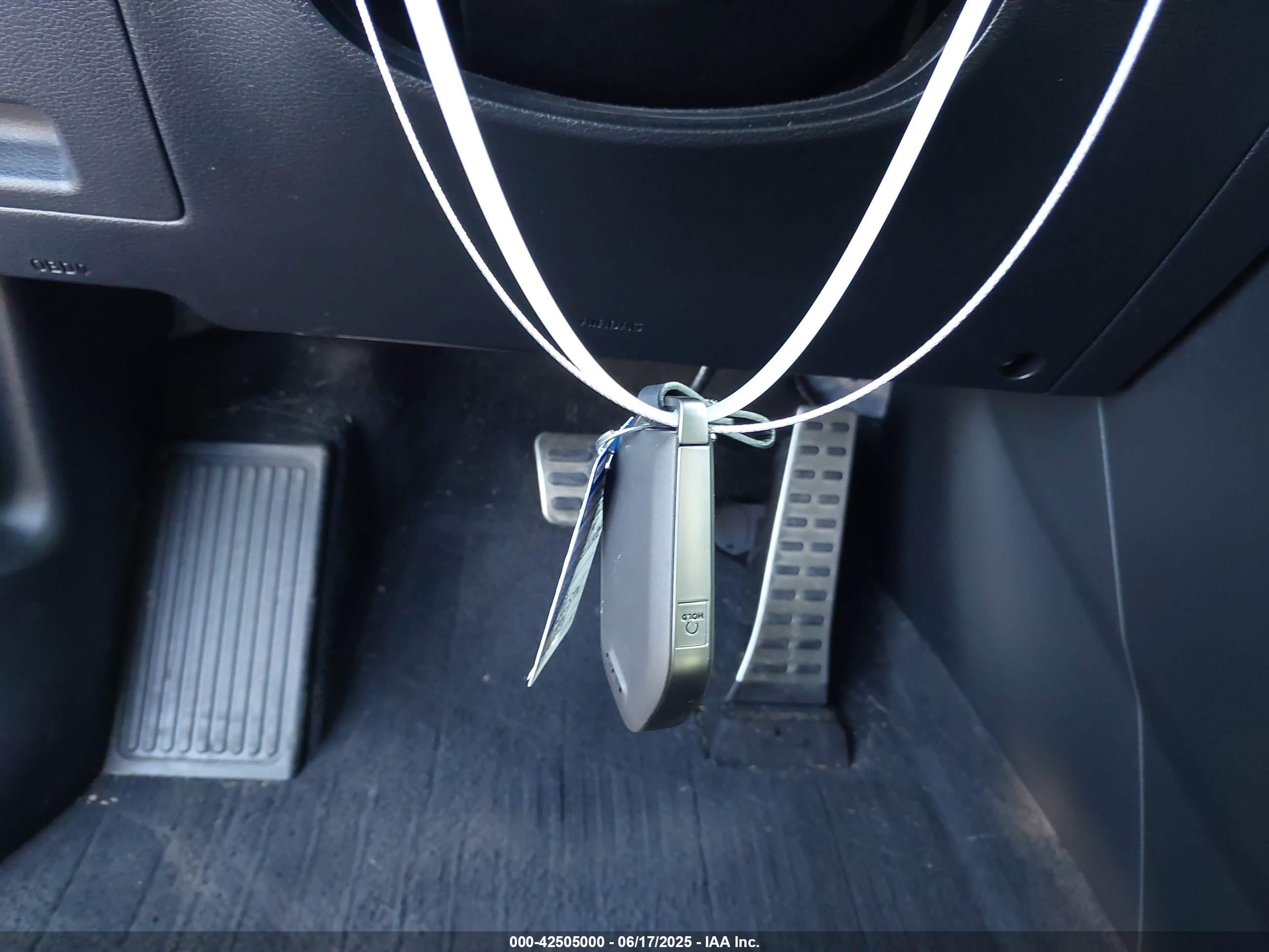 KIA TELLURIDE image 11