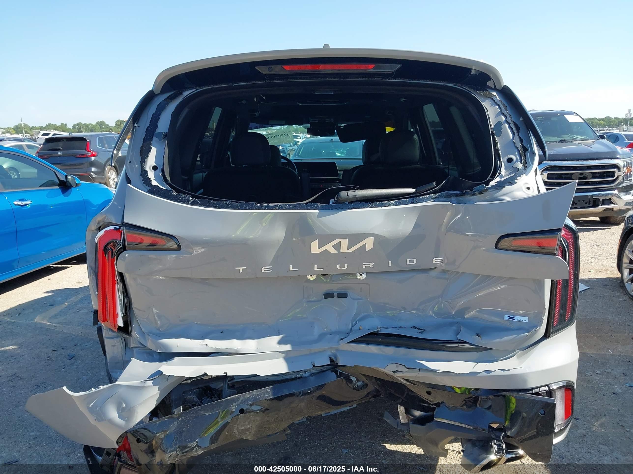 KIA TELLURIDE image 6