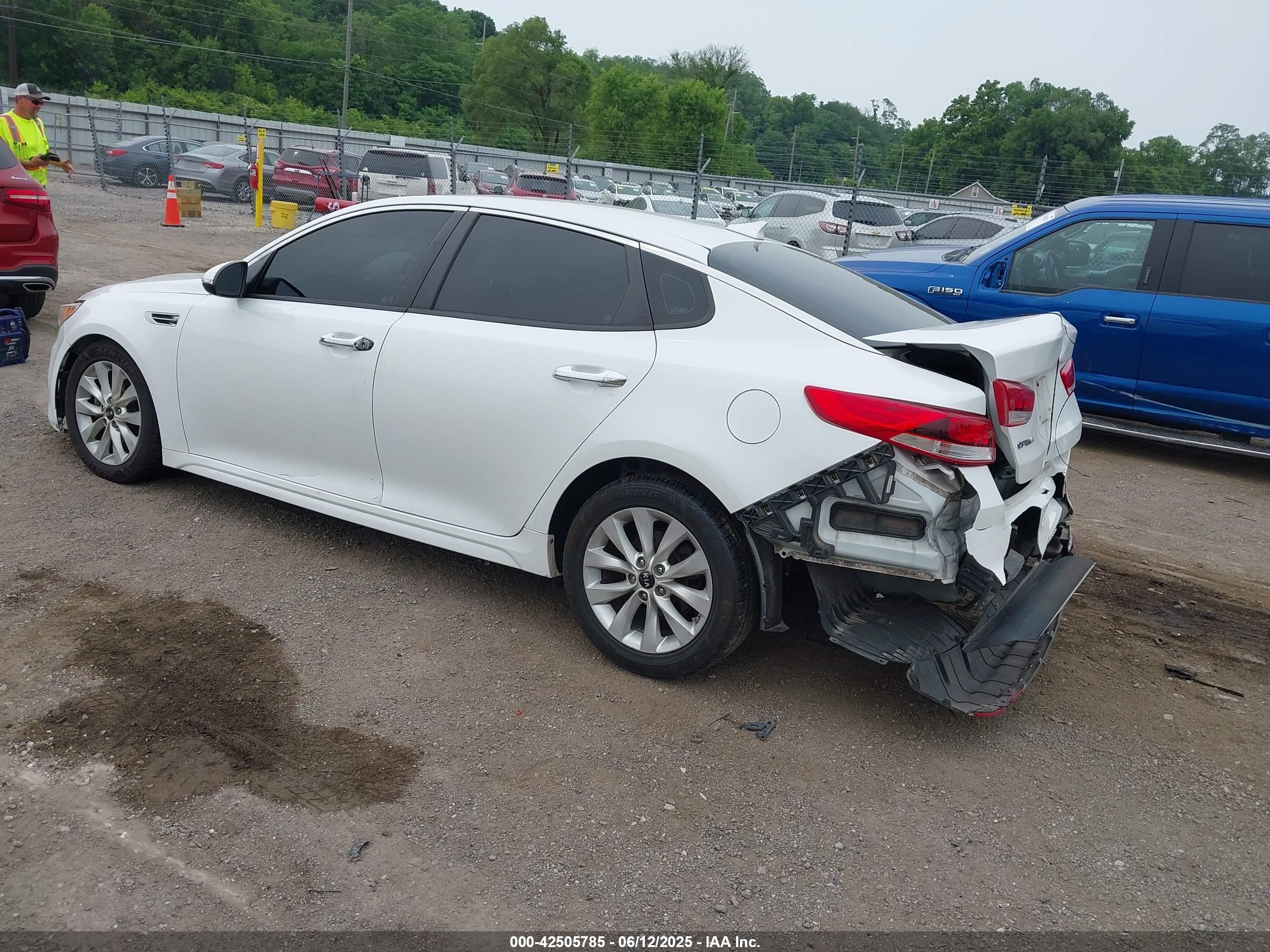 KIA OPTIMA image 3