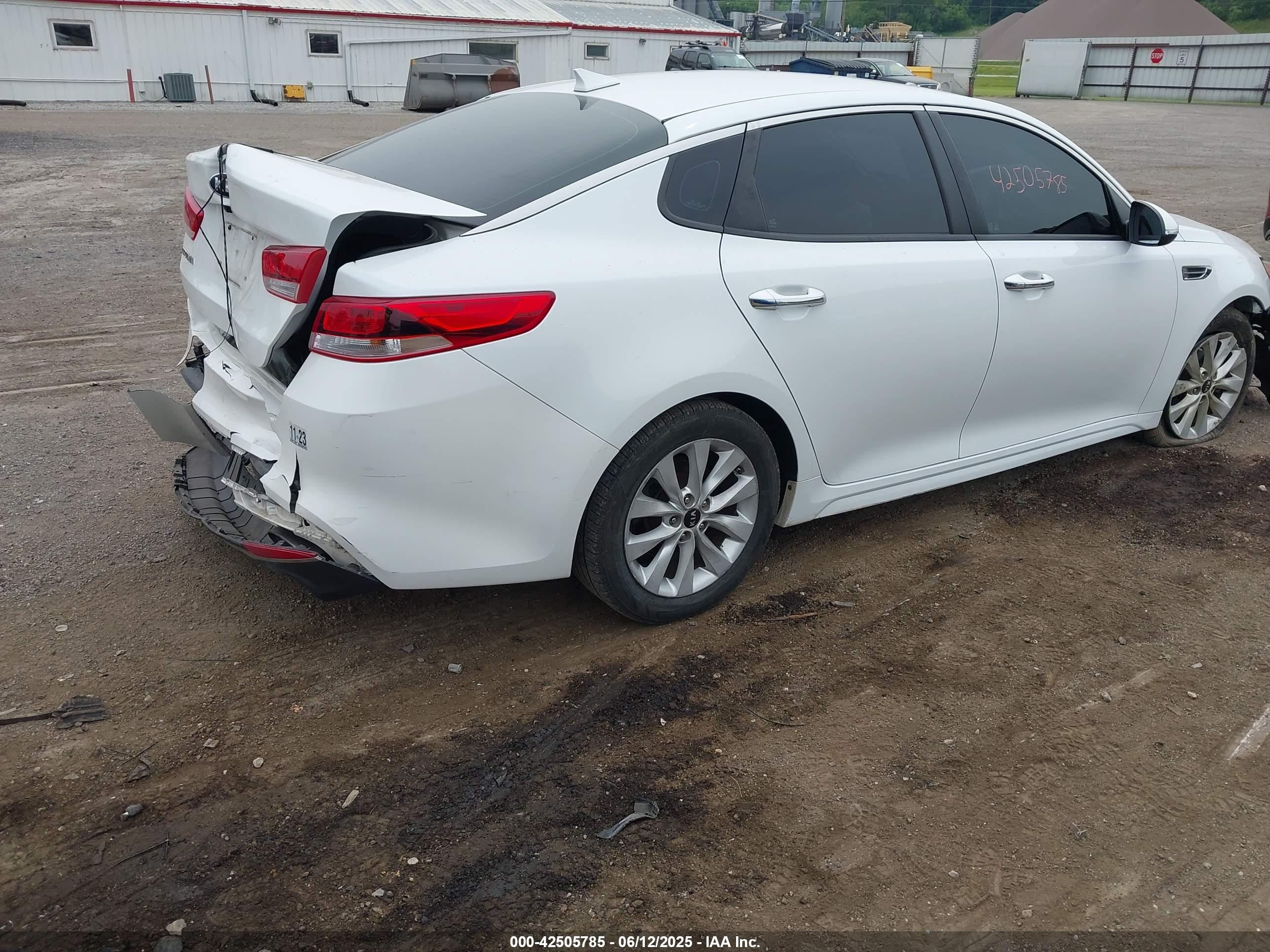KIA OPTIMA image 4
