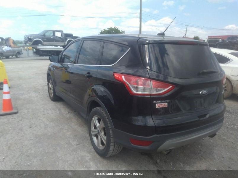 FORD ESCAPE image 3